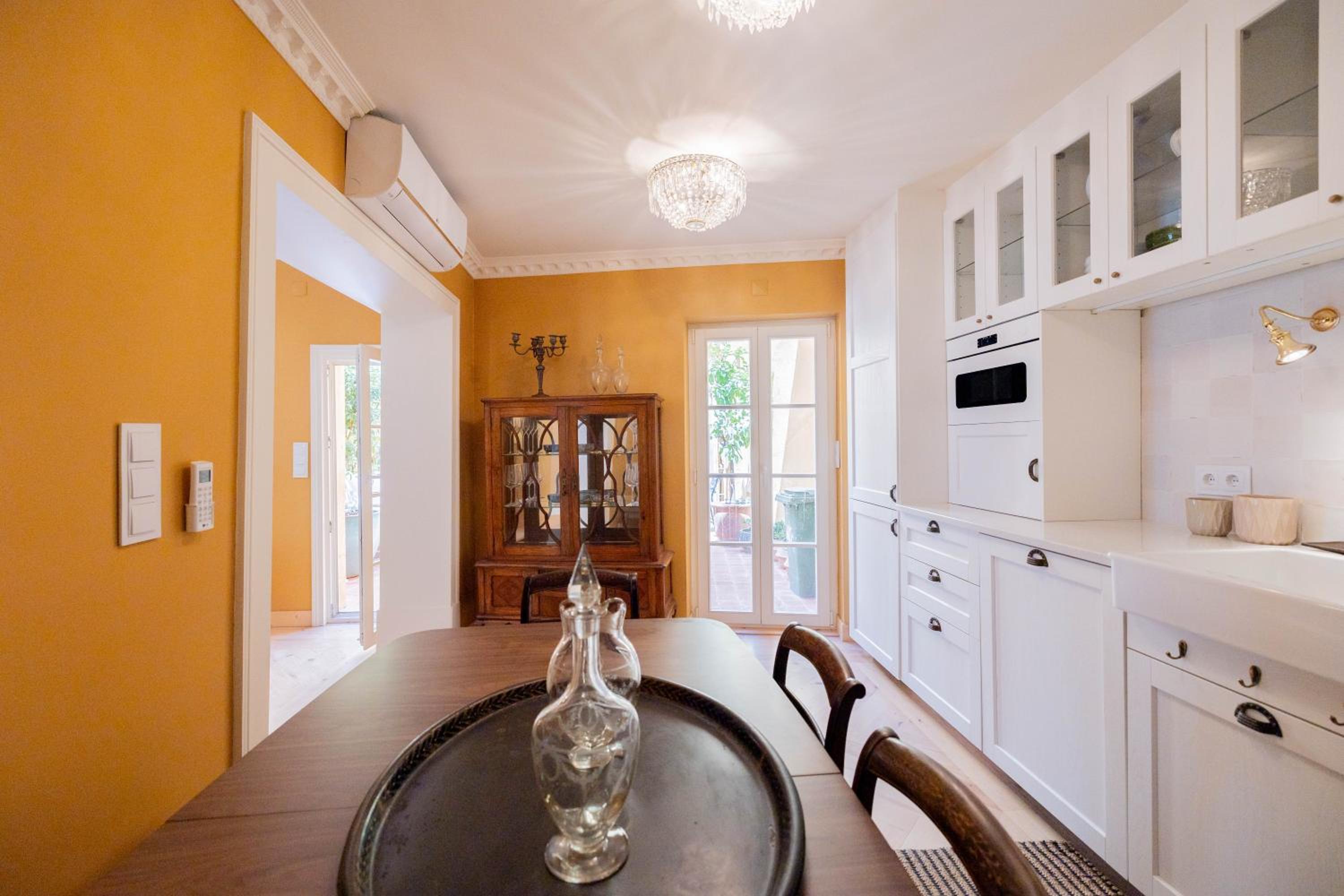 Modern Belle Epoque Suites & Luxury Duplex