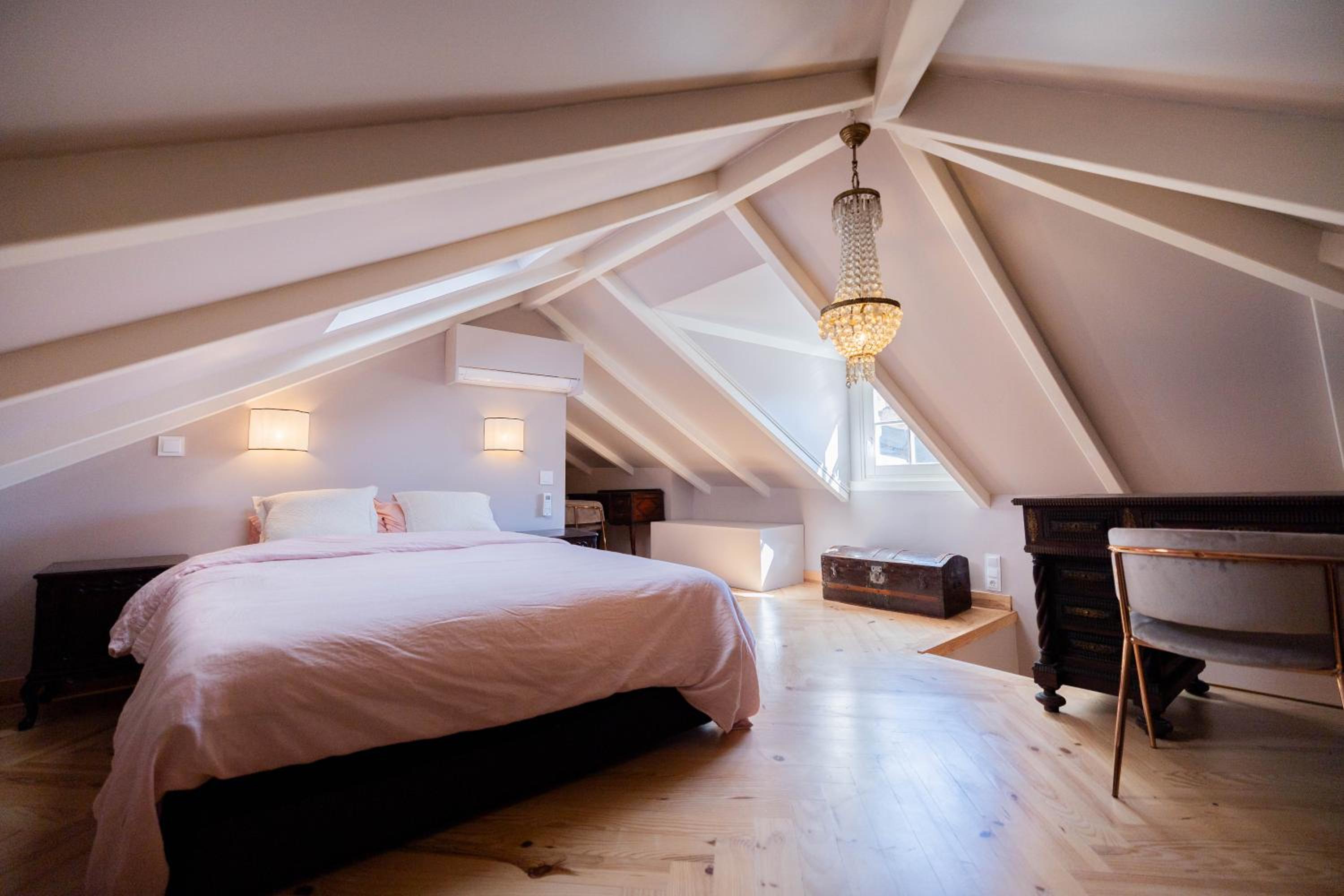Modern Belle Epoque Suites & Luxury Duplex
