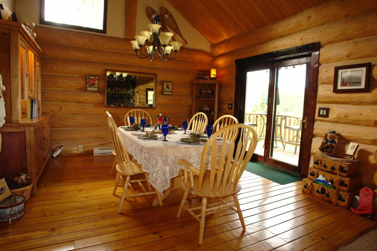 The Garrison Inn a Montana Bed & Breakfast