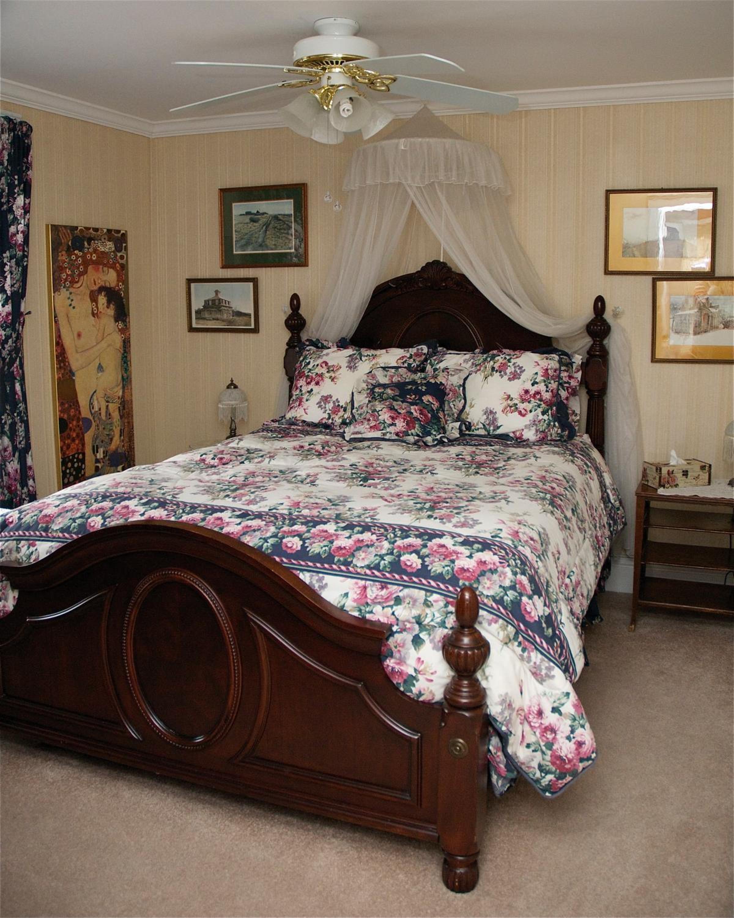 Bondy House Bed & Breakfast
