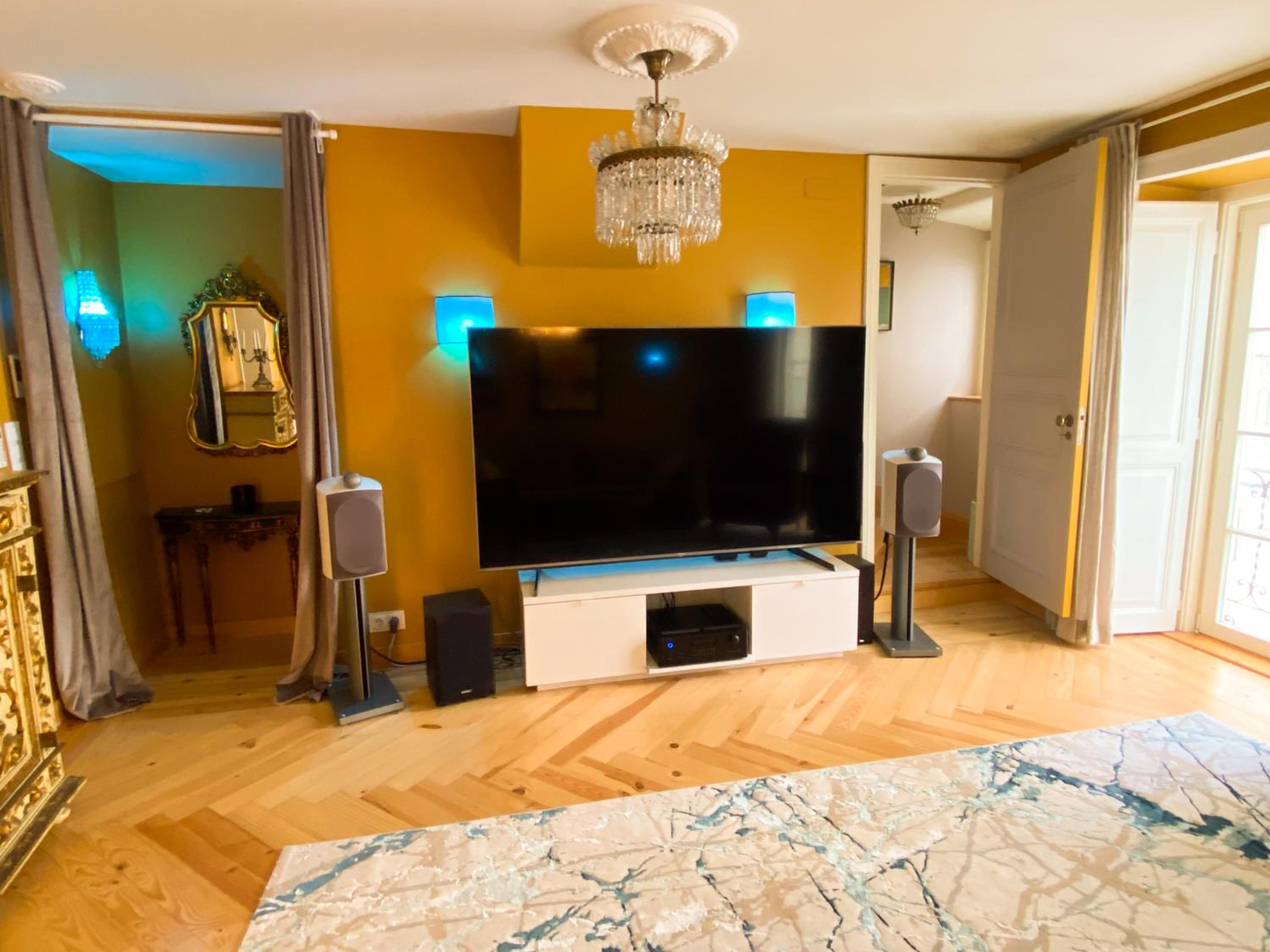 Modern Belle Epoque Suites & Luxury Duplex
