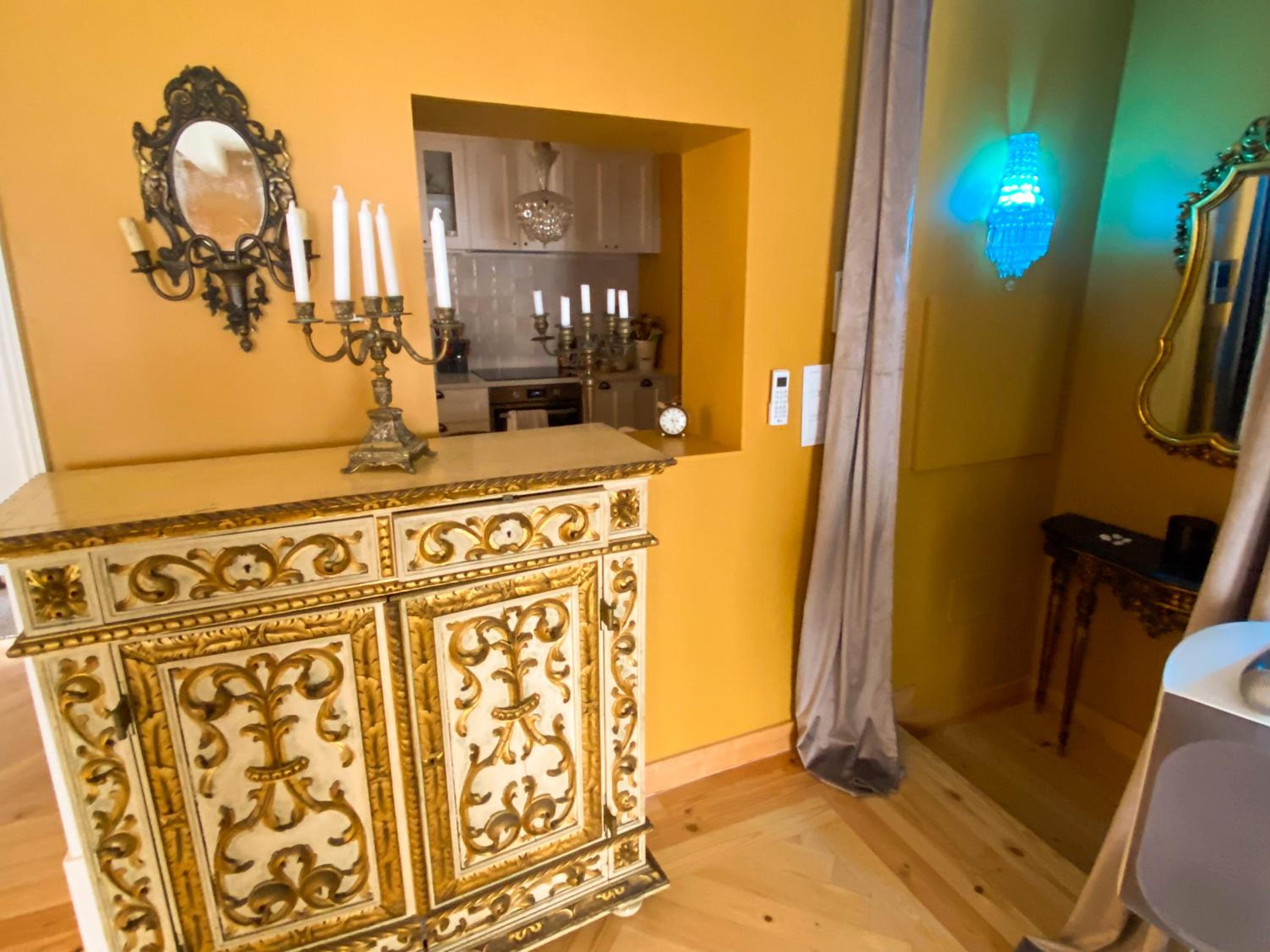 Modern Belle Epoque Suites & Luxury Duplex
