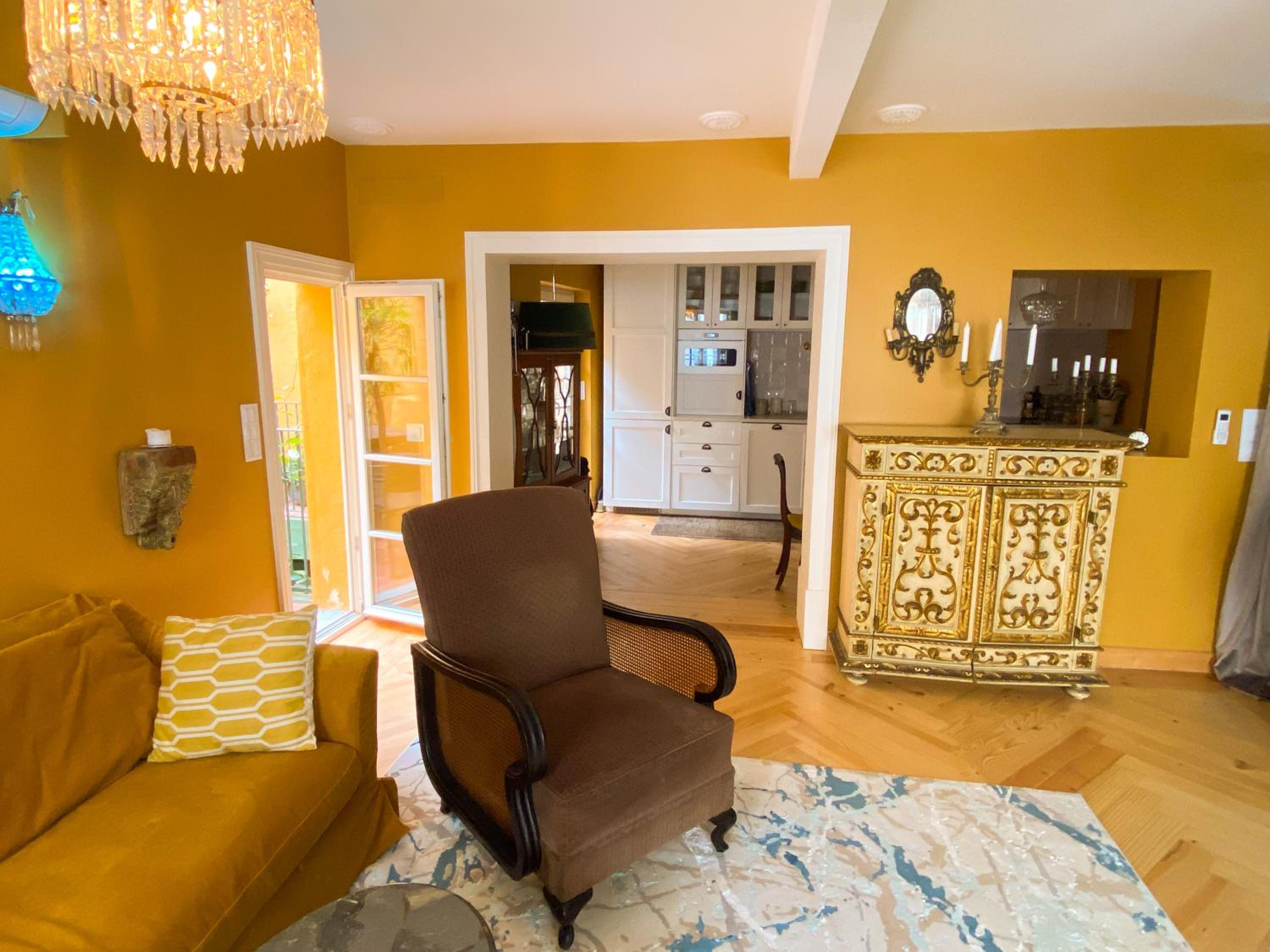Modern Belle Epoque Suites & Luxury Duplex
