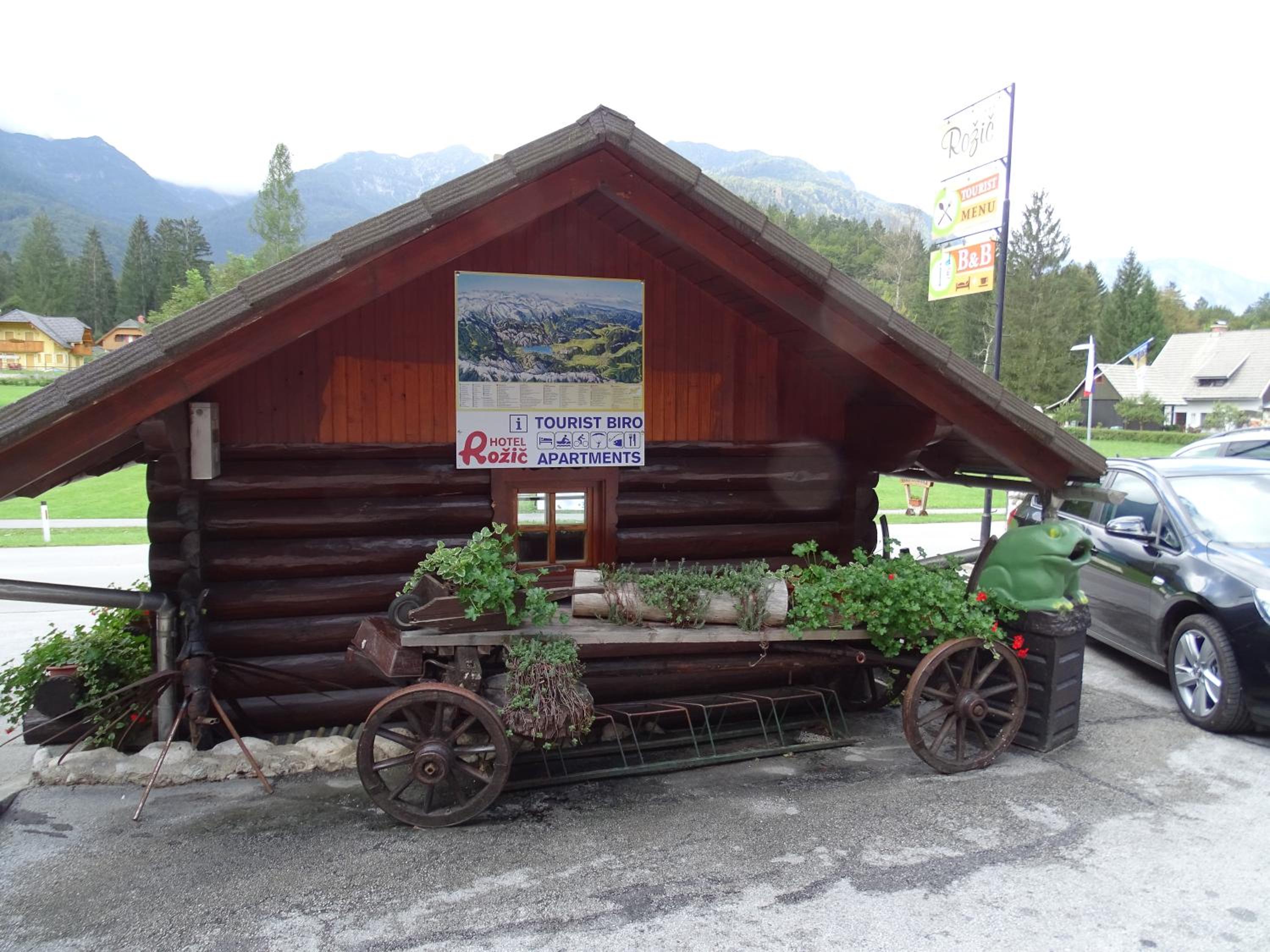Photo 43