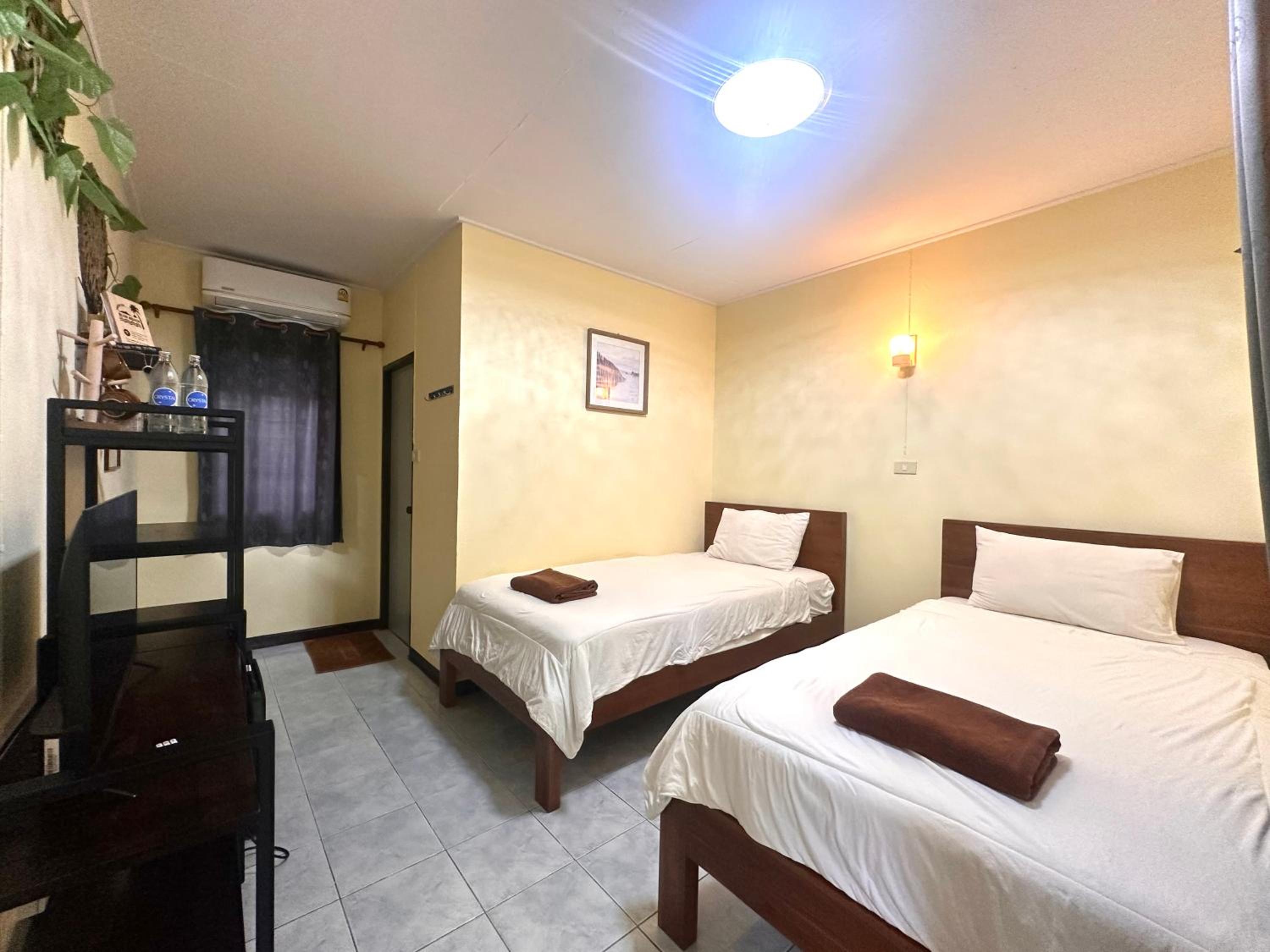 Blue Beach Resort, Baanphakrimlay - 2