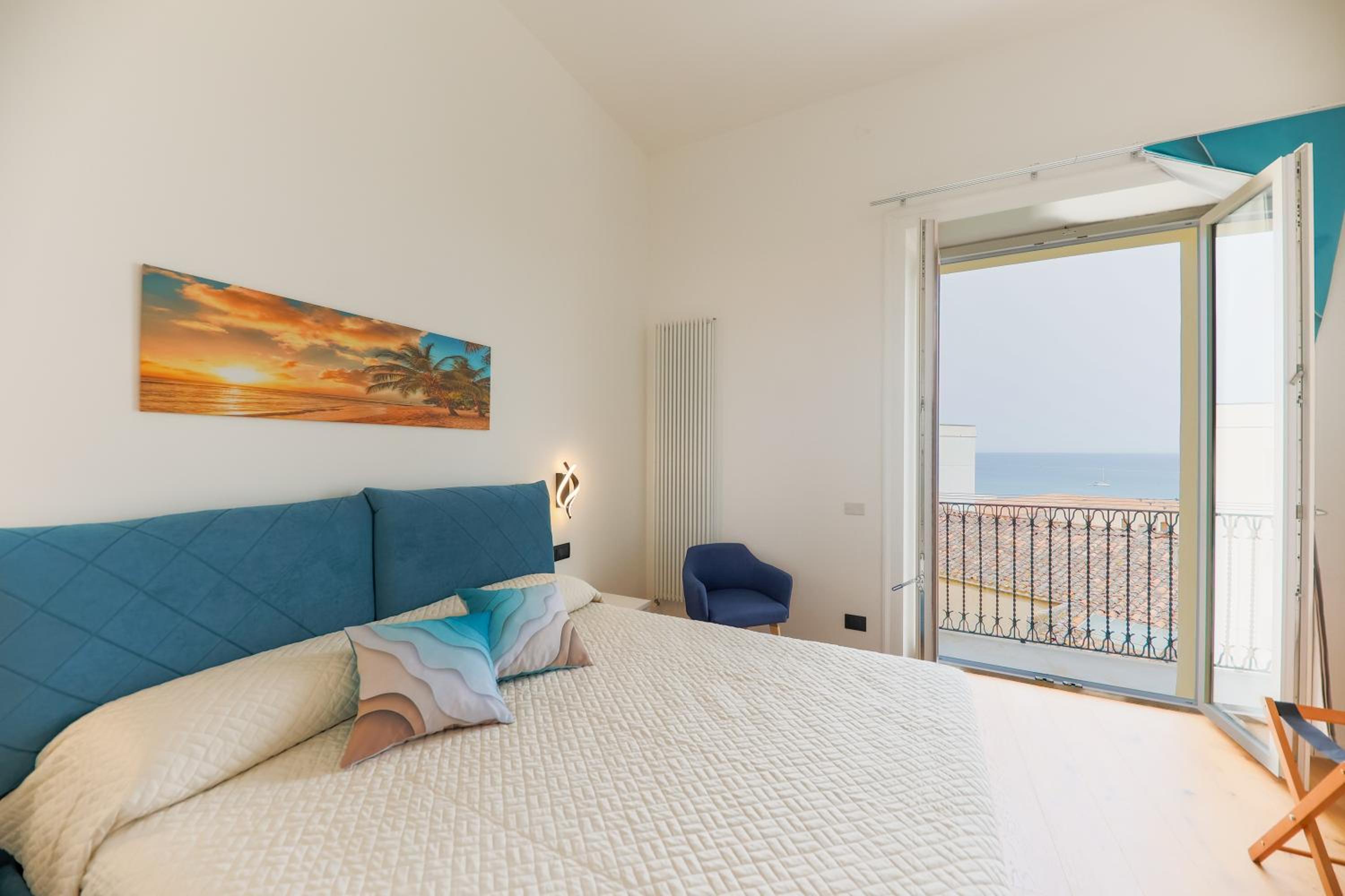 Suite Roccamare - Comfort d'Epoca e Vista da Sogno nel Cuore di Cefalù by CEFALU BIZ