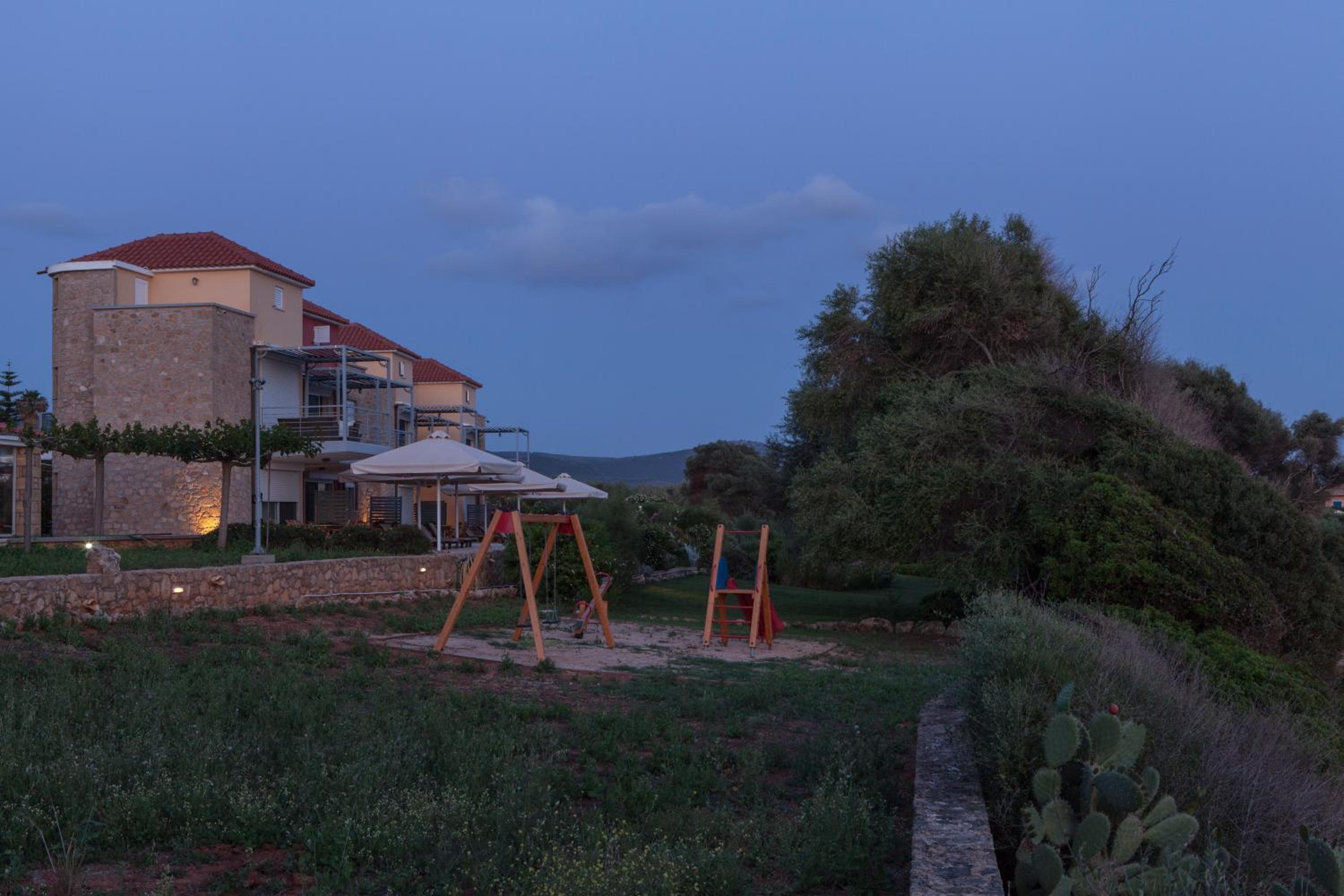 Dialiskari Villas