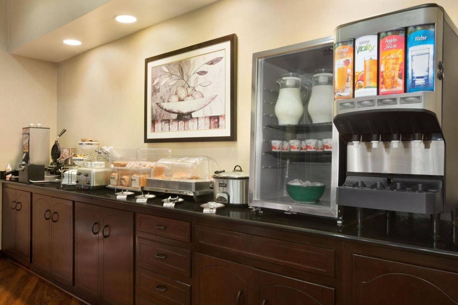 Albany Vacations - Park Inn by Radisson Albany - Property Image 6