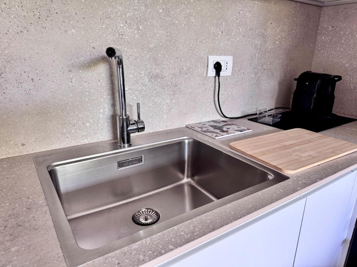Luxury Apartment Metro Cornelia