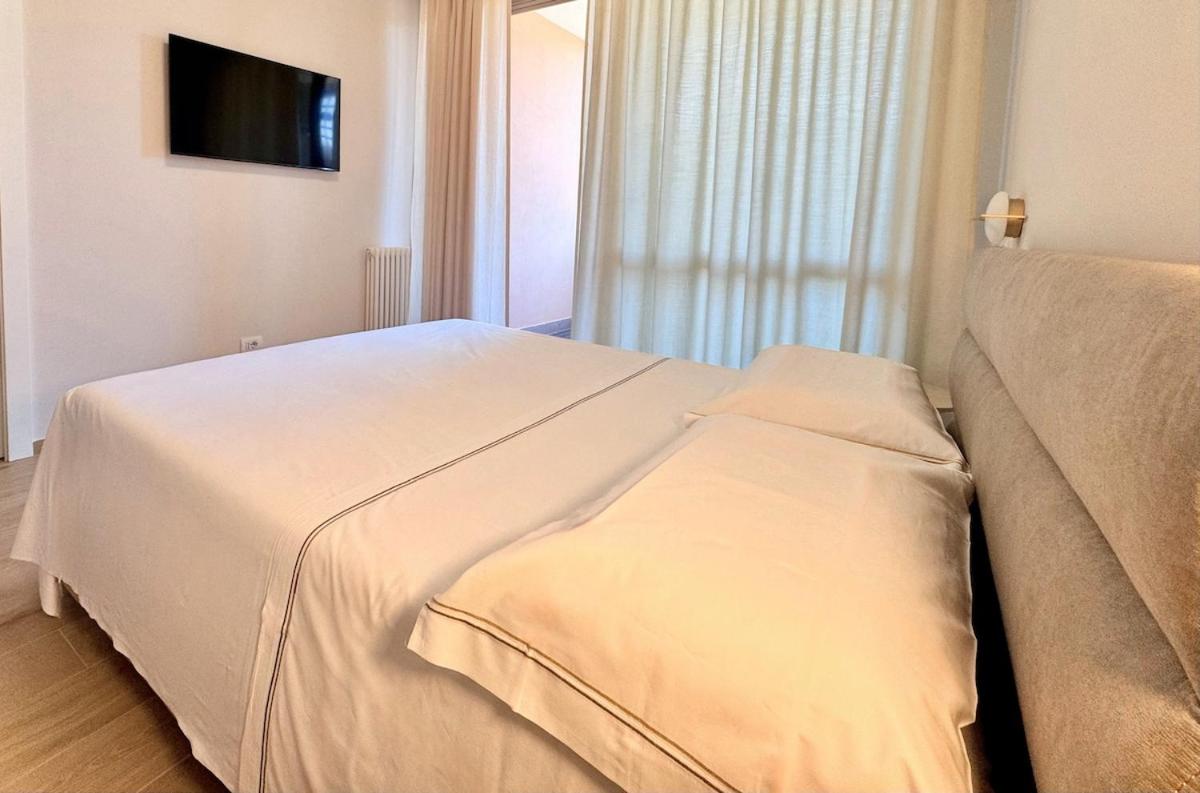 Luxury Apartment Metro Cornelia