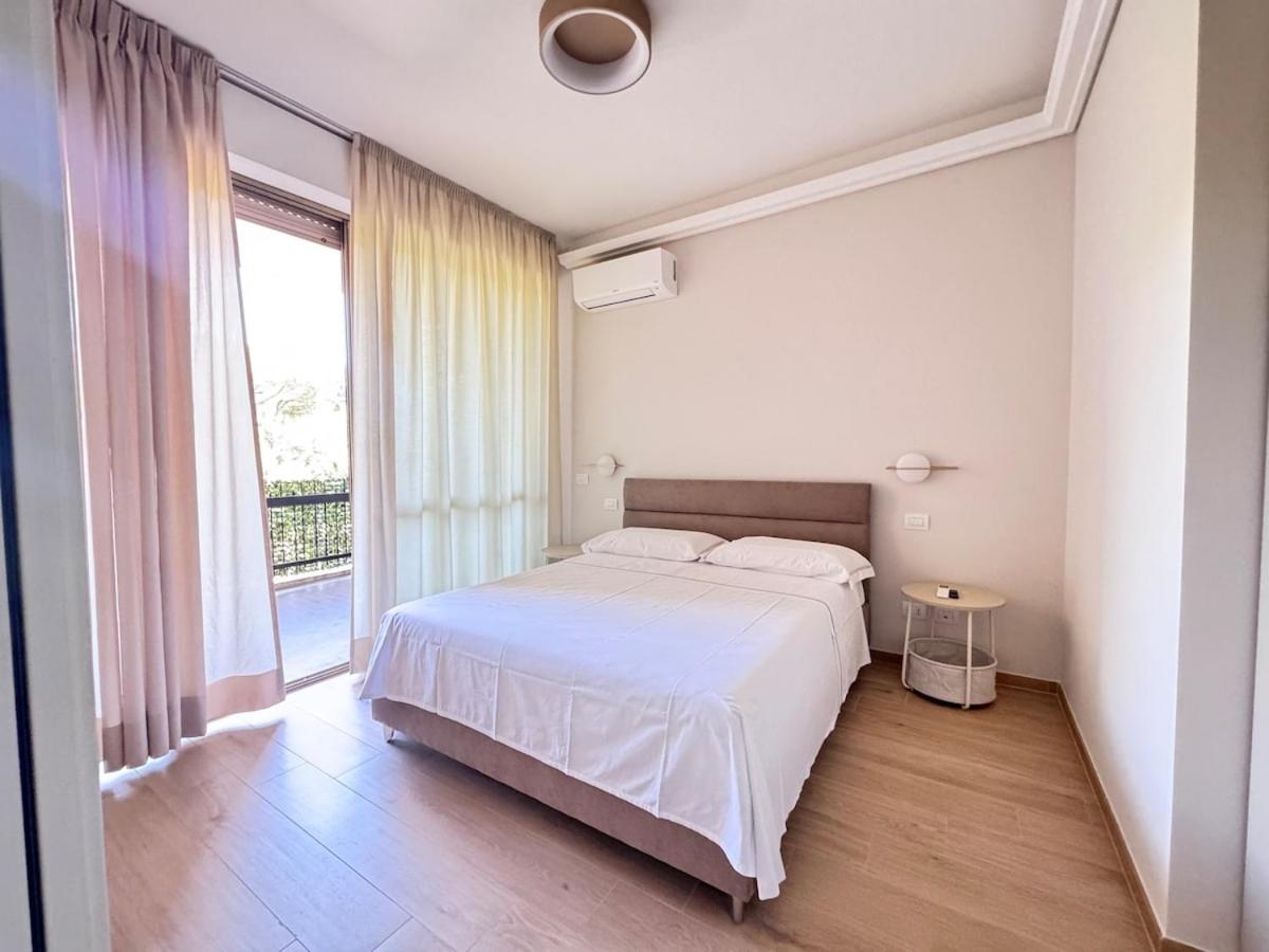 Luxury Apartment Metro Cornelia