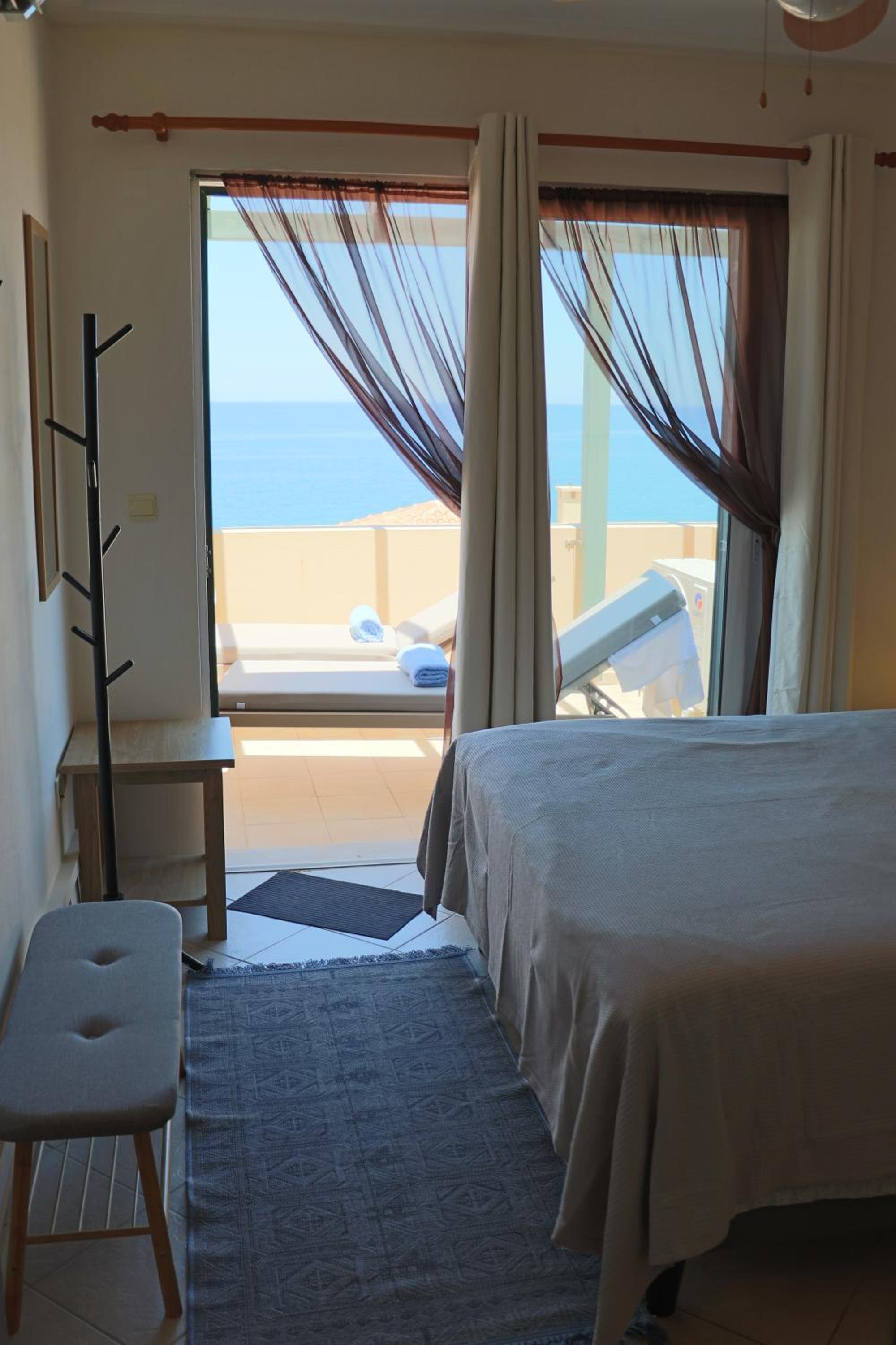 Seaview Escape Just Steps from the Ocean & Stunning Sunsets