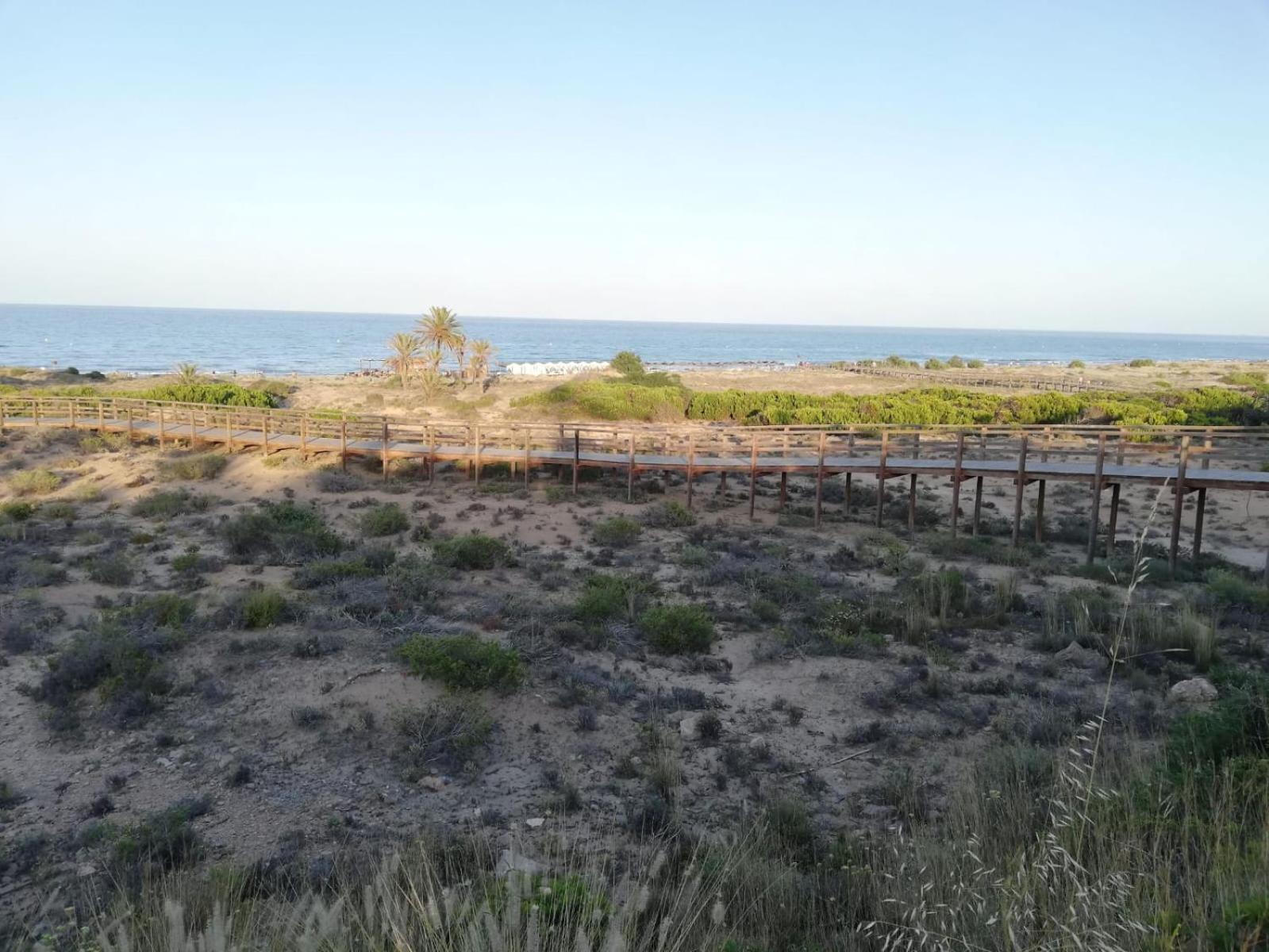 Bungalow con vistas y jacuzzi en Gran Alacant GA102