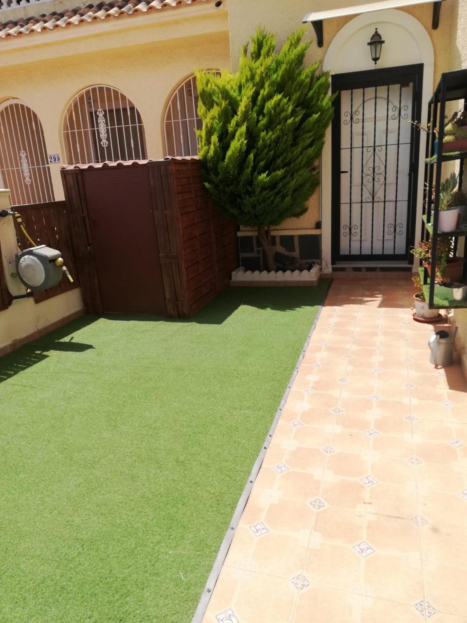 Bungalow con vistas y jacuzzi en Gran Alacant GA102