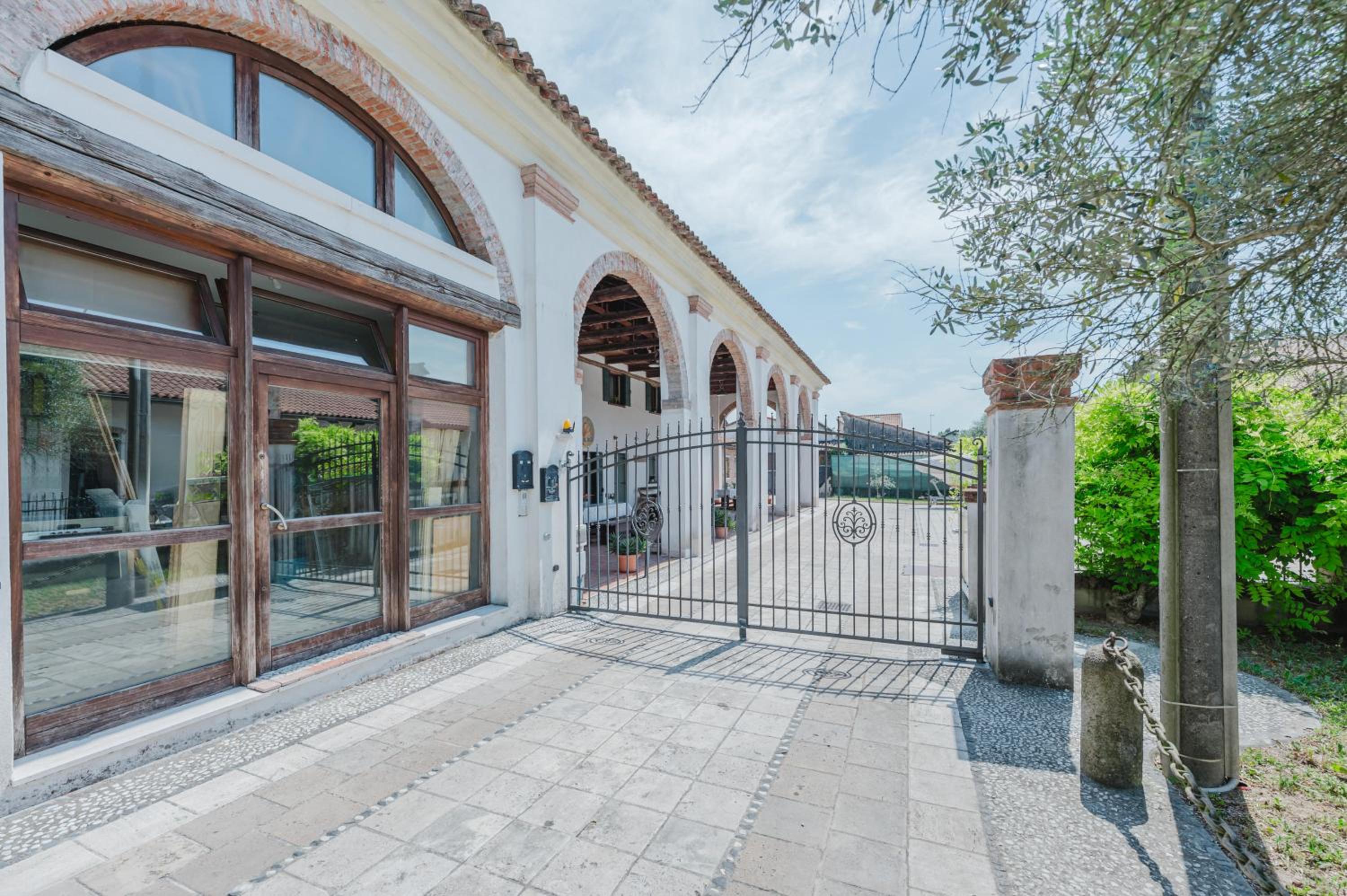 Castellana Home 221- Free Parking & Wi-Fi