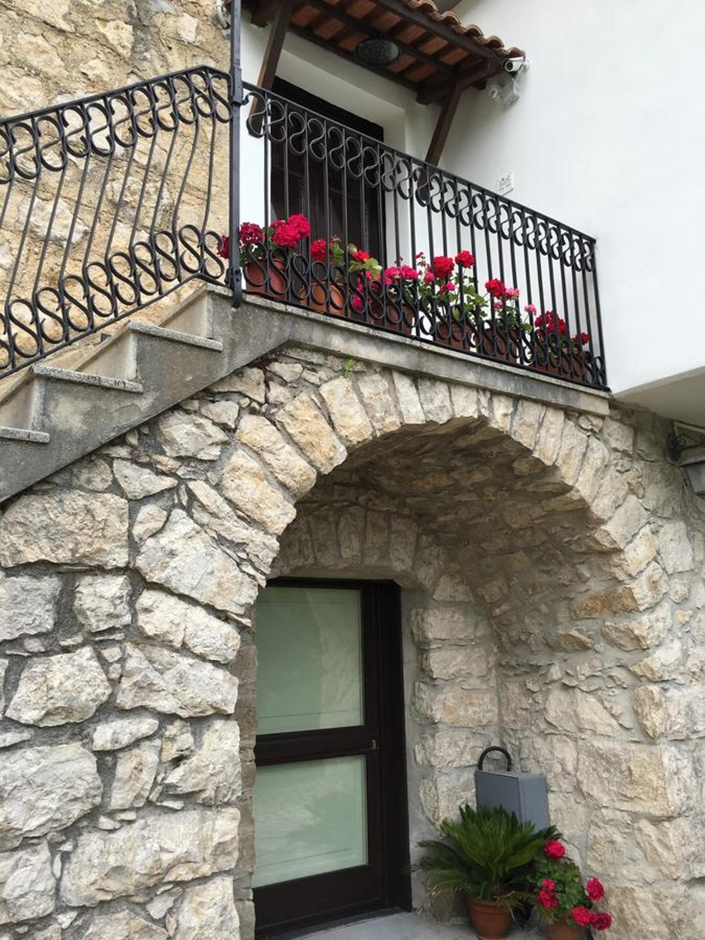 Photo 21
