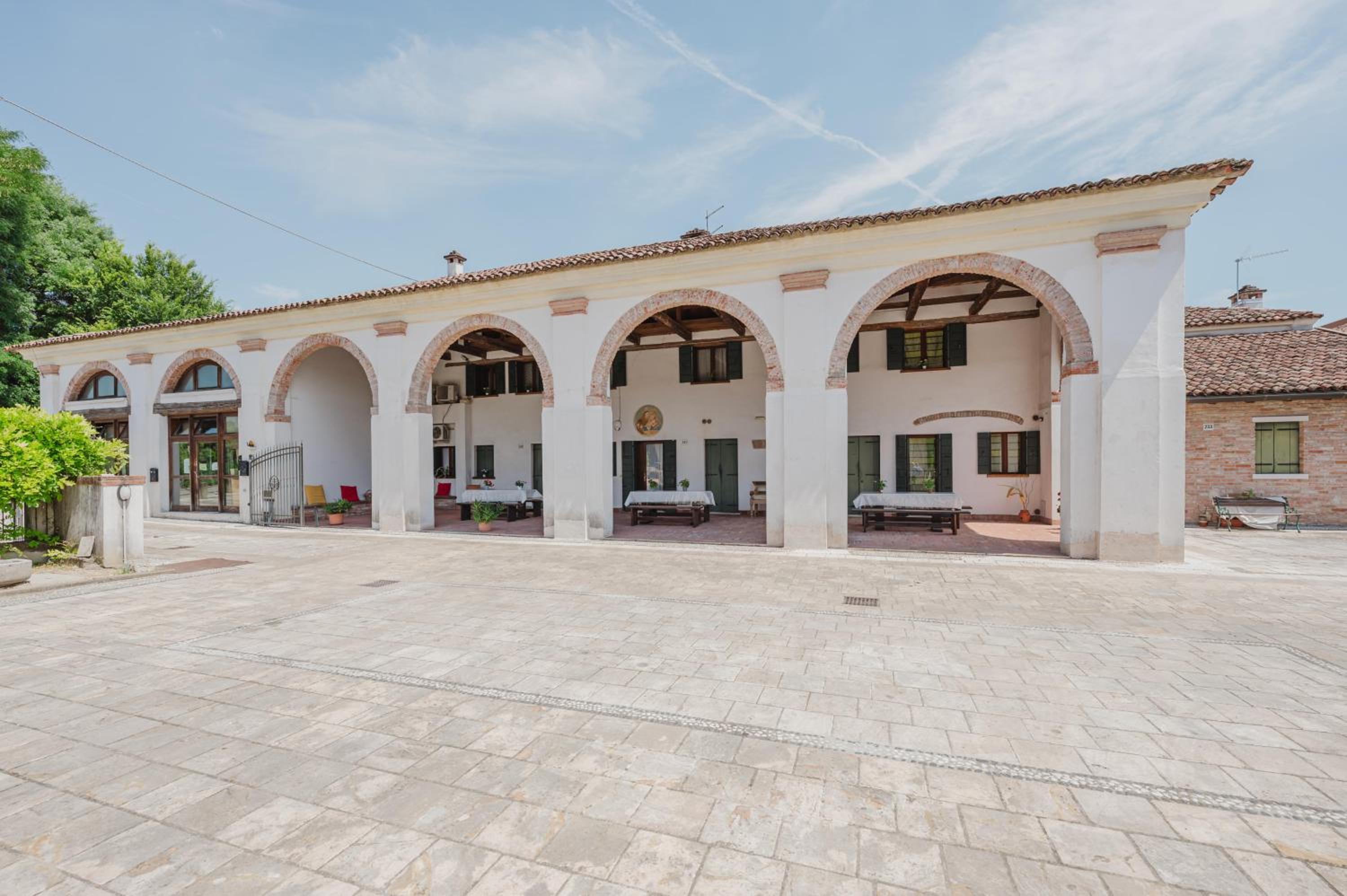 Castellana Home 221- Free Parking & Wi-Fi