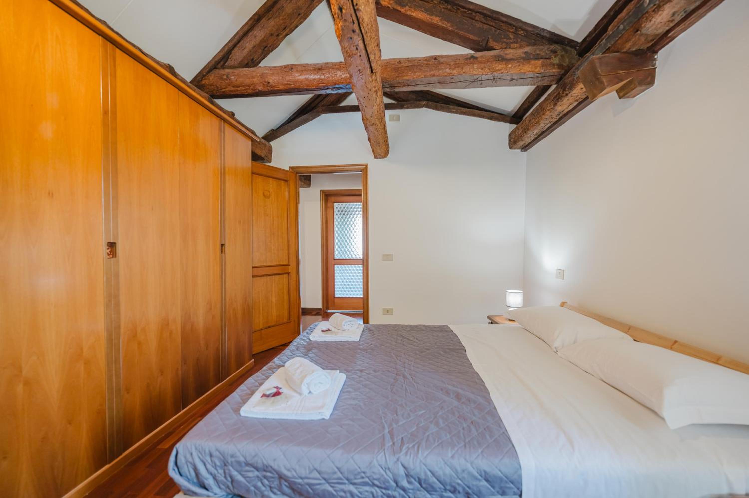 Castellana Home 221- Free Parking & Wi-Fi
