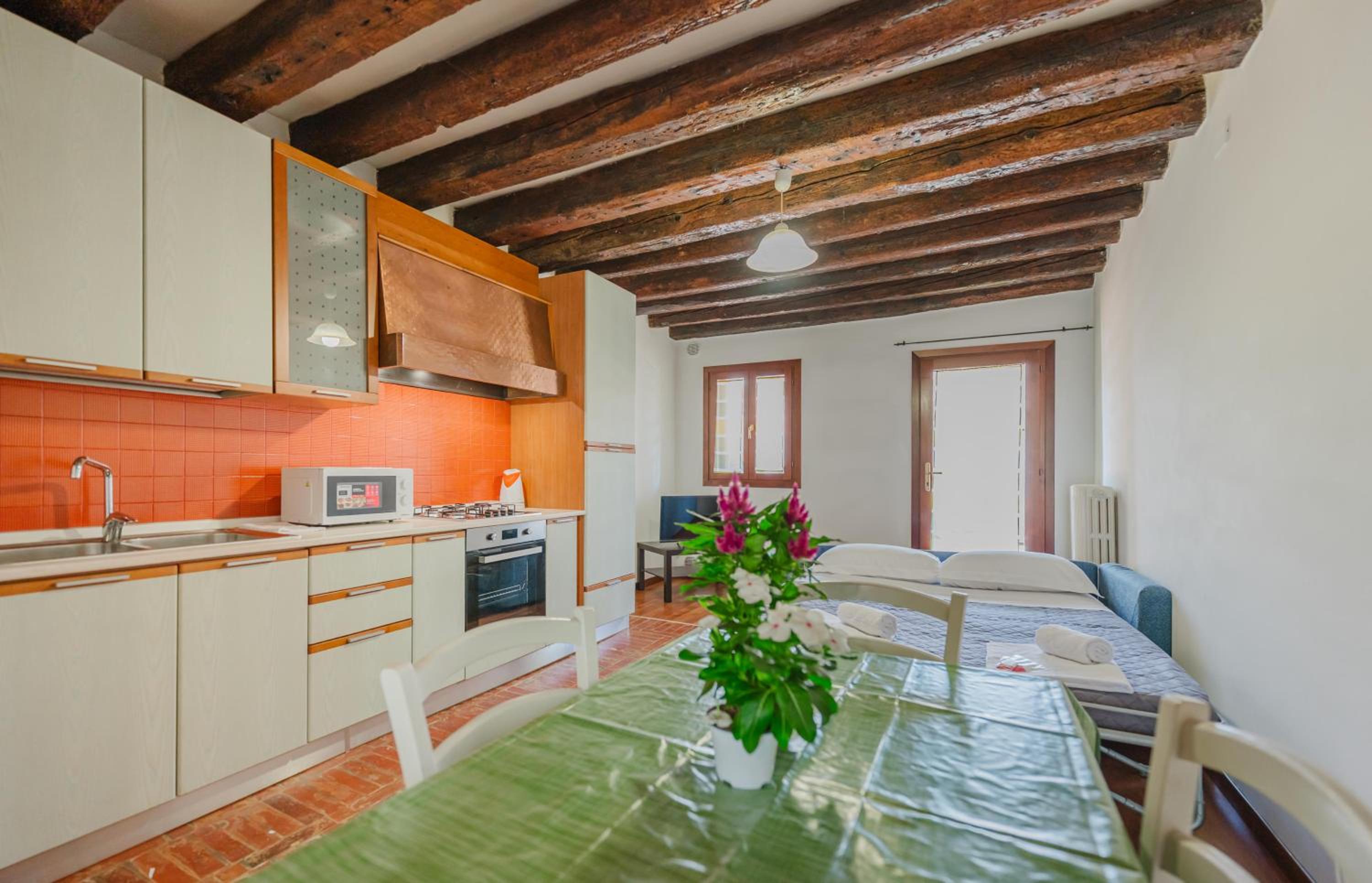 Castellana Home 221- Free Parking & Wi-Fi