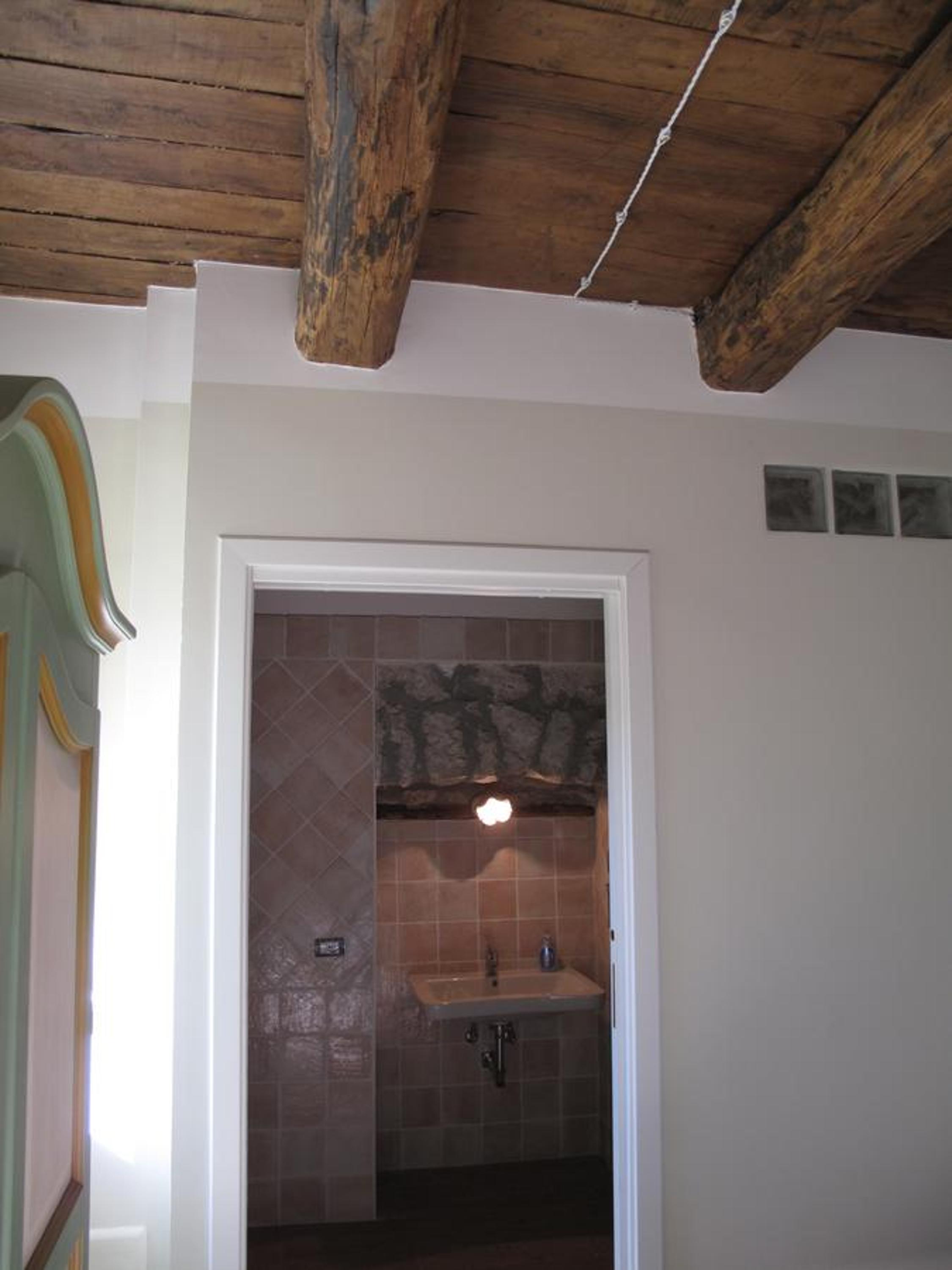 Photo 56