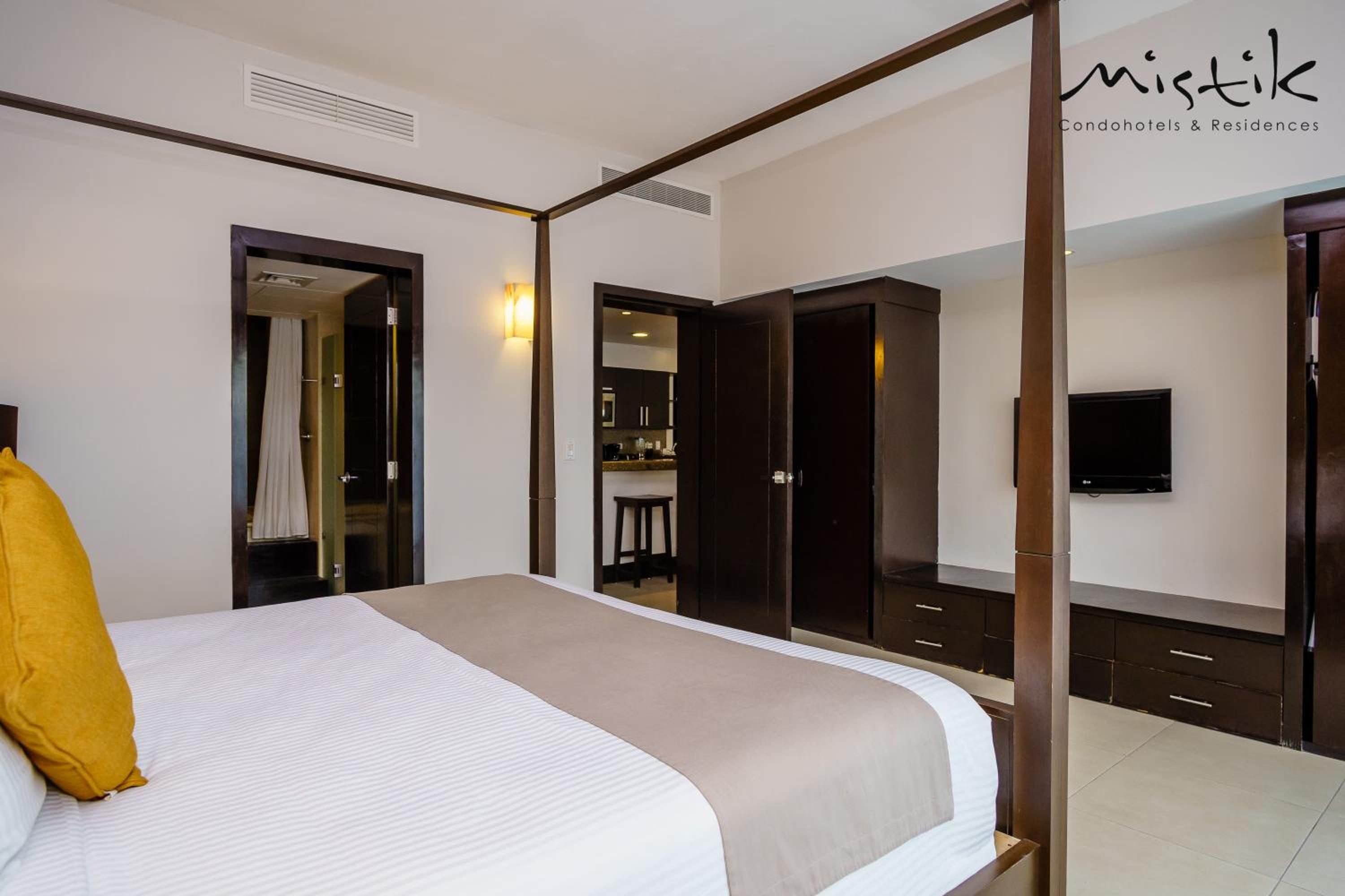 Aldea Thai by The Collection