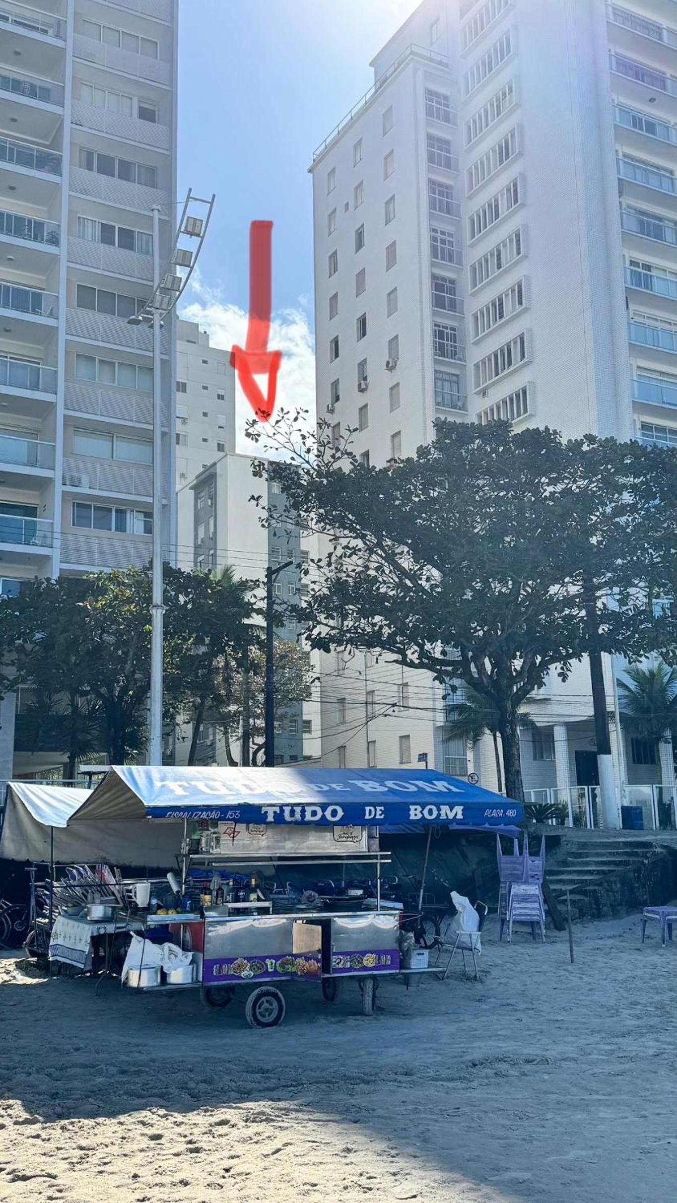Studio 102 Pitangueiras no térreo - ar condicionado - na quadra da praia!