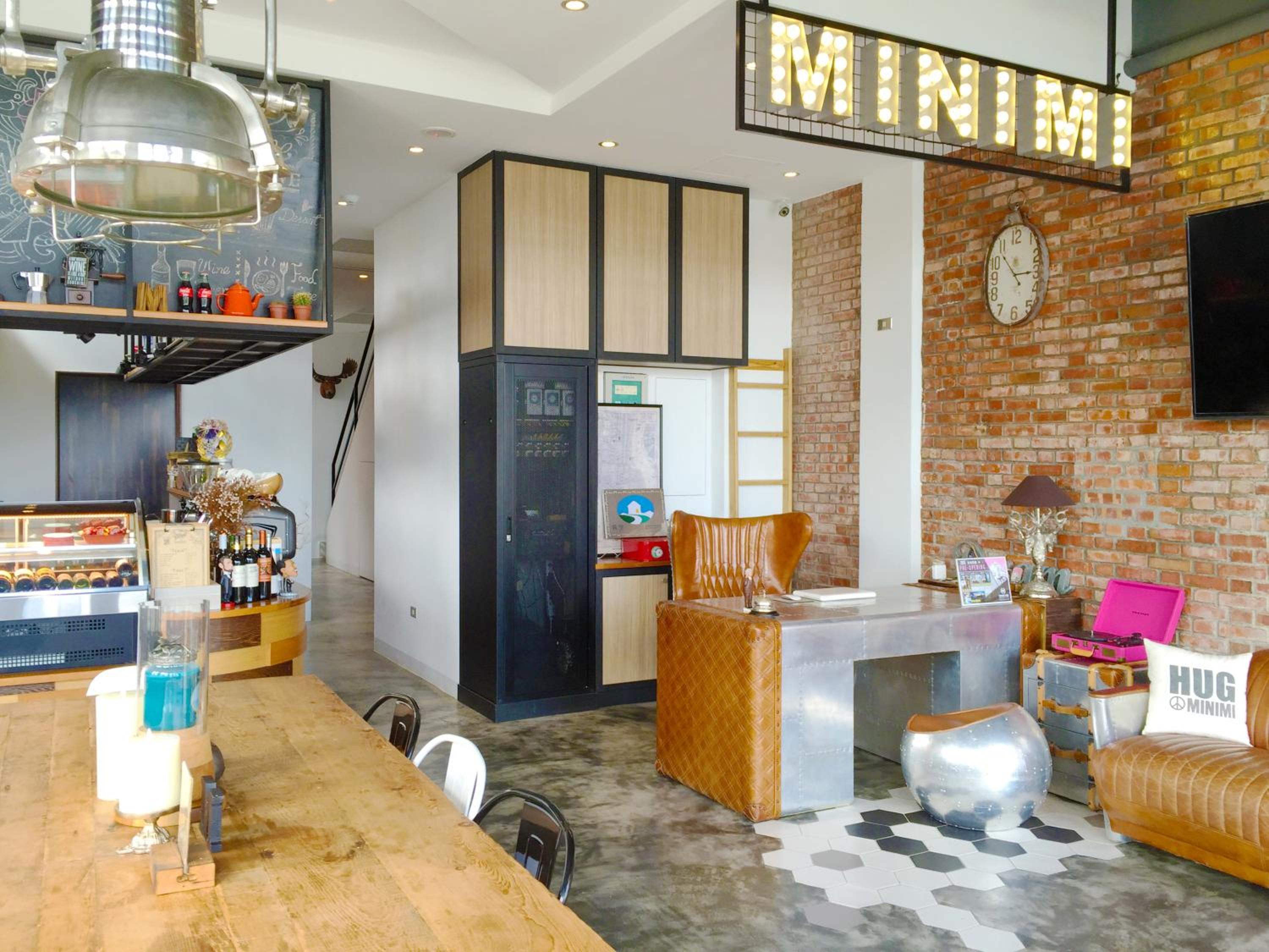 Minimi Inn-Sailrock Beach House