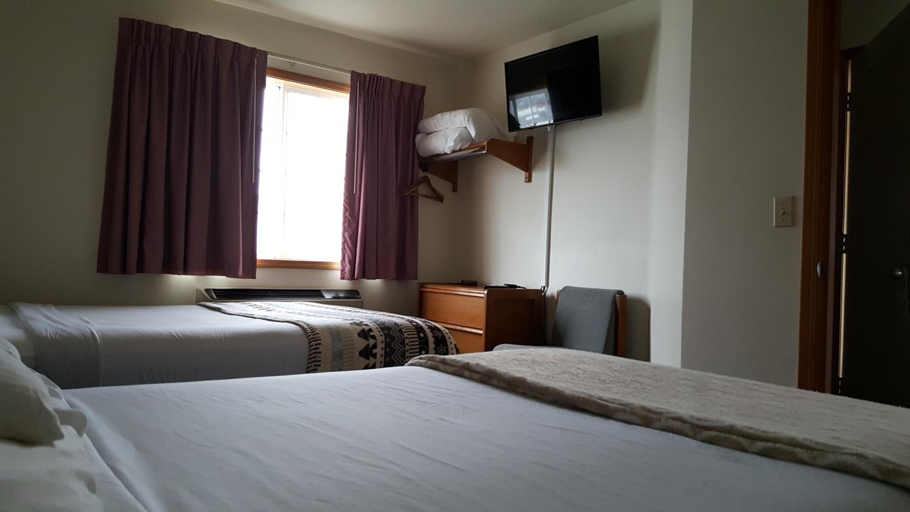 Hillcrest Inn