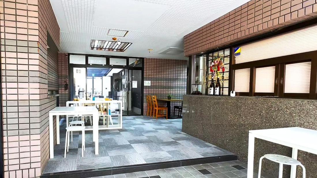 心斎橋難波関空直通Onyabo Shin-Imamiya Ambers Hostel