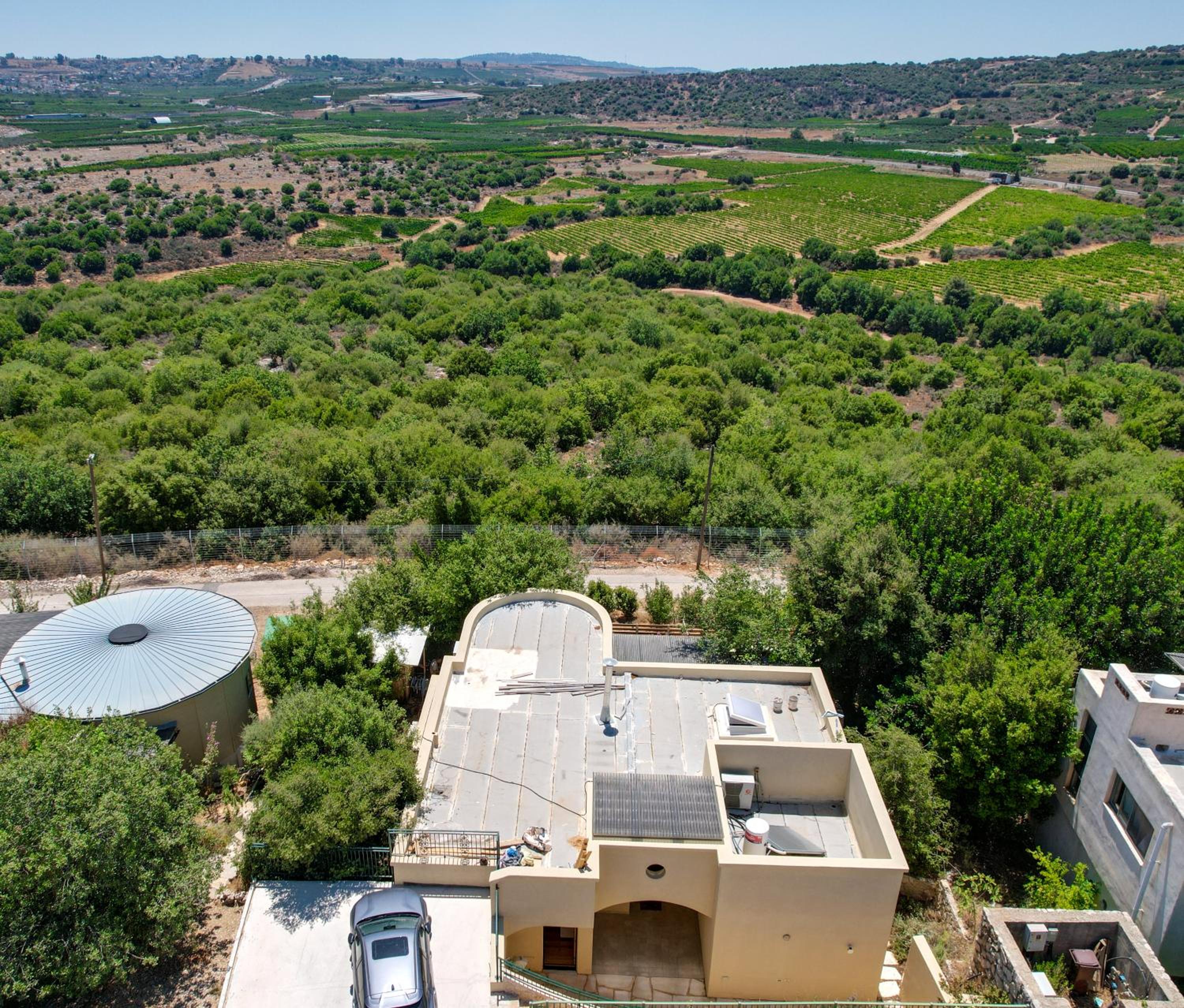 הצימר בצבעון-200 מ