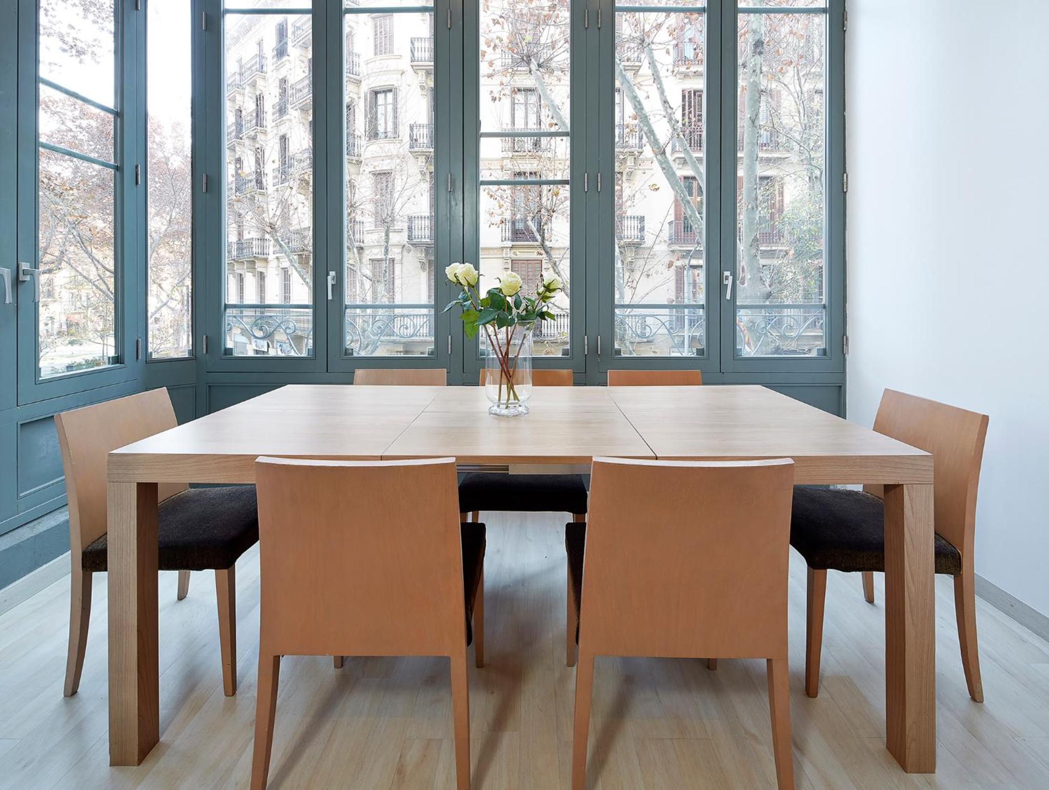 Fewdays Barcelona Apartments