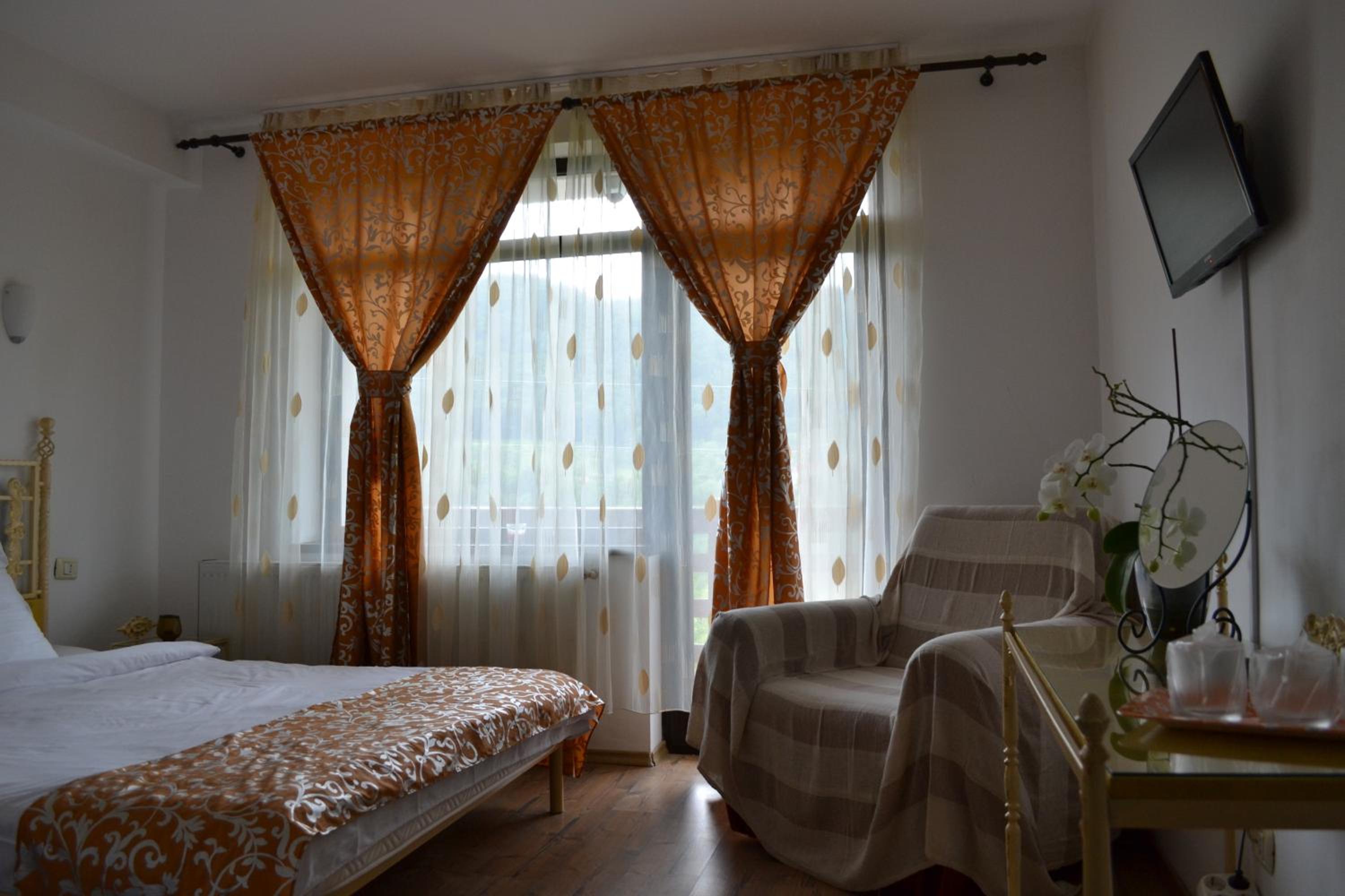 Photo 48