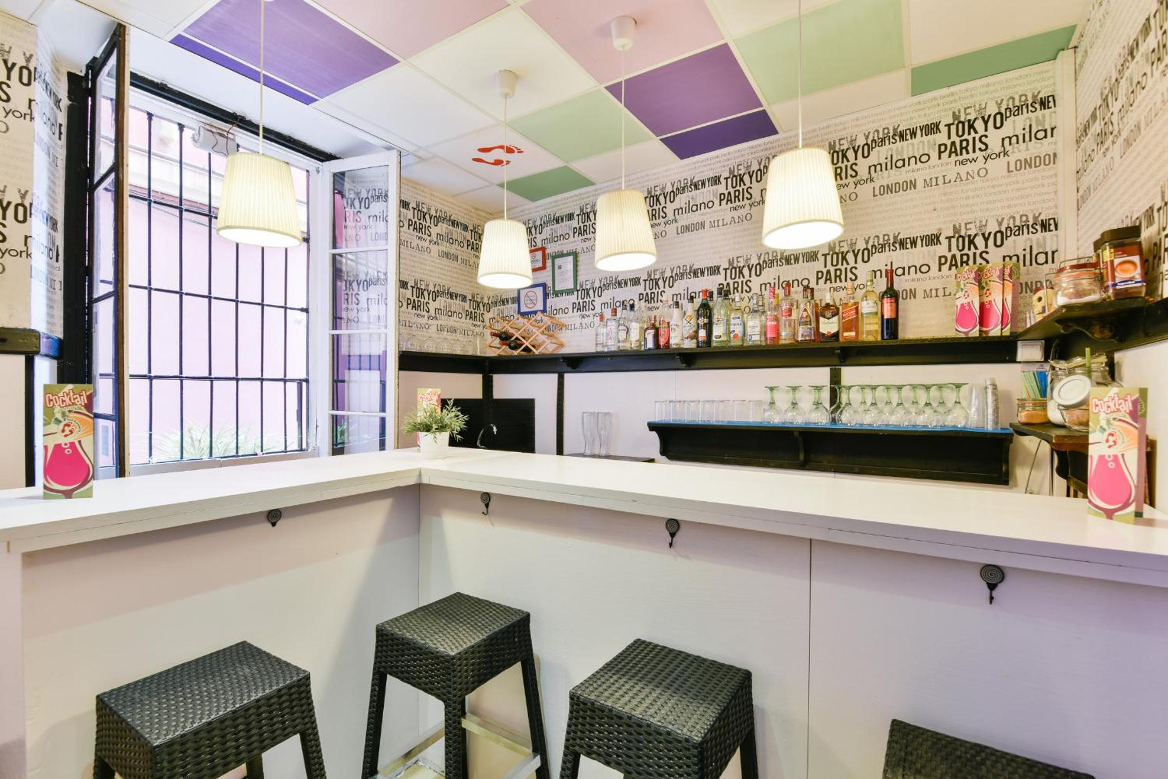 Feel Hostels City Center