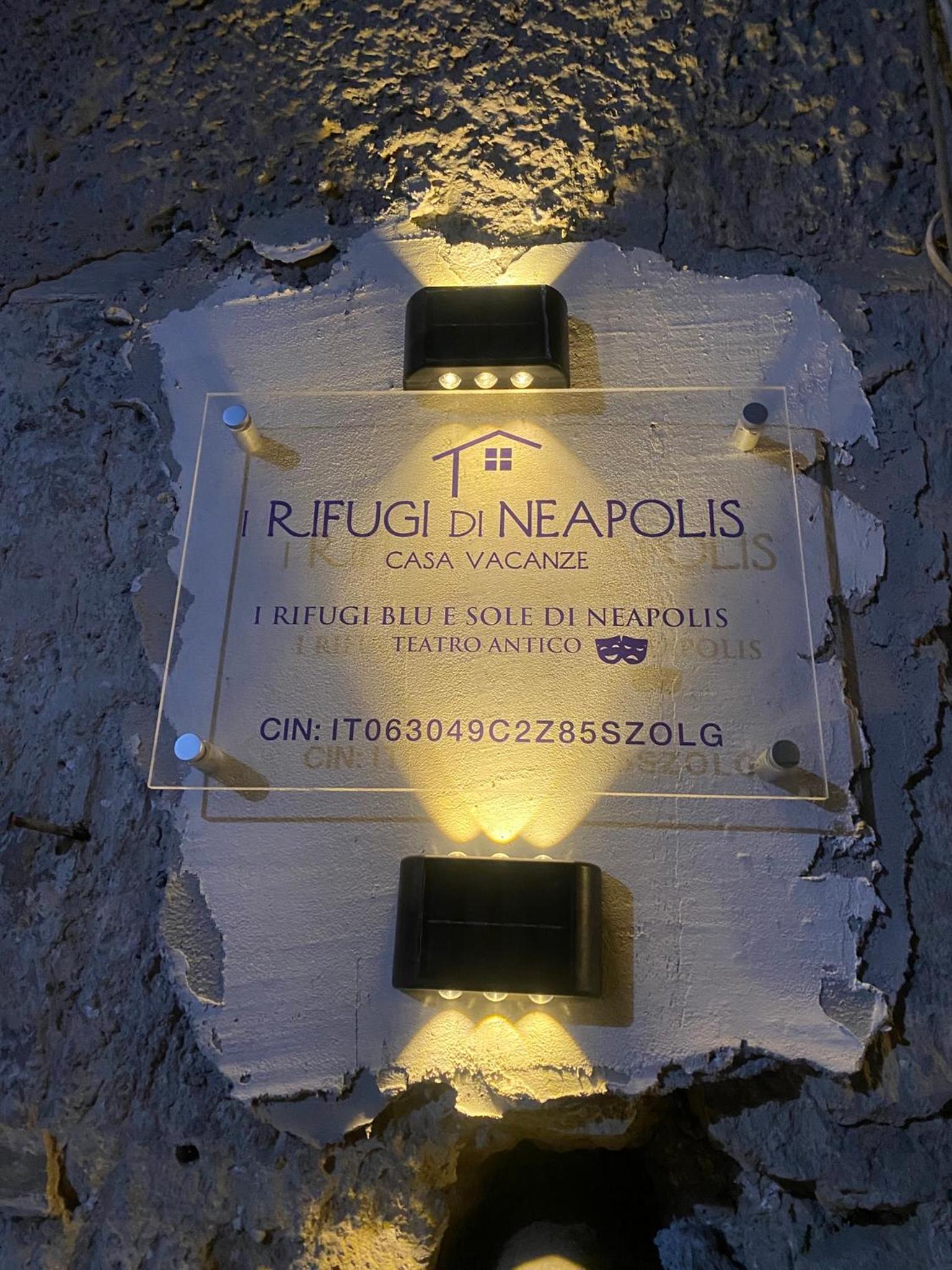 I Rifugi Blu e Sole di Neapolis Teatro Antico