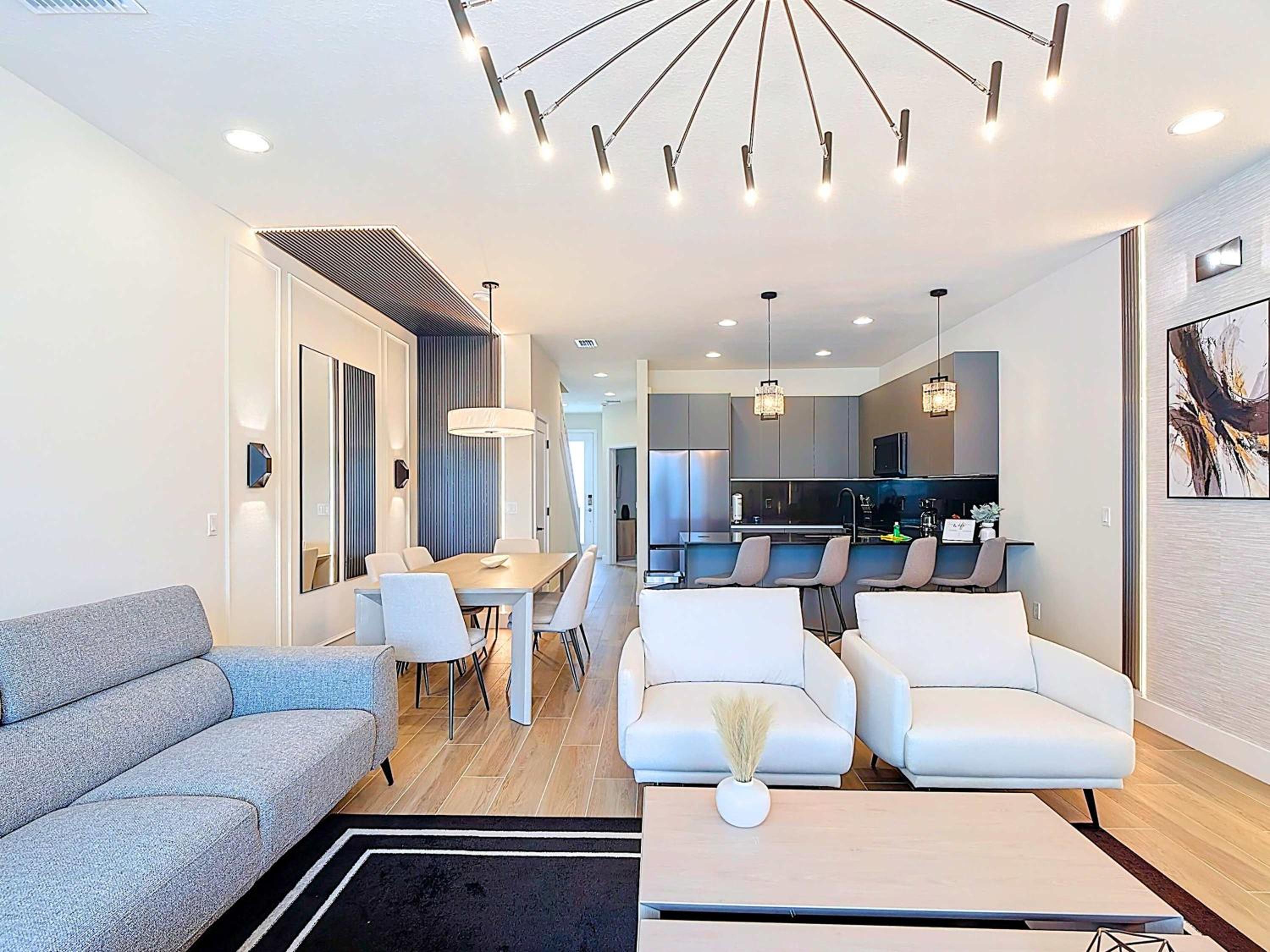 Spacious 3BR with Clubhouses and Splash Fun