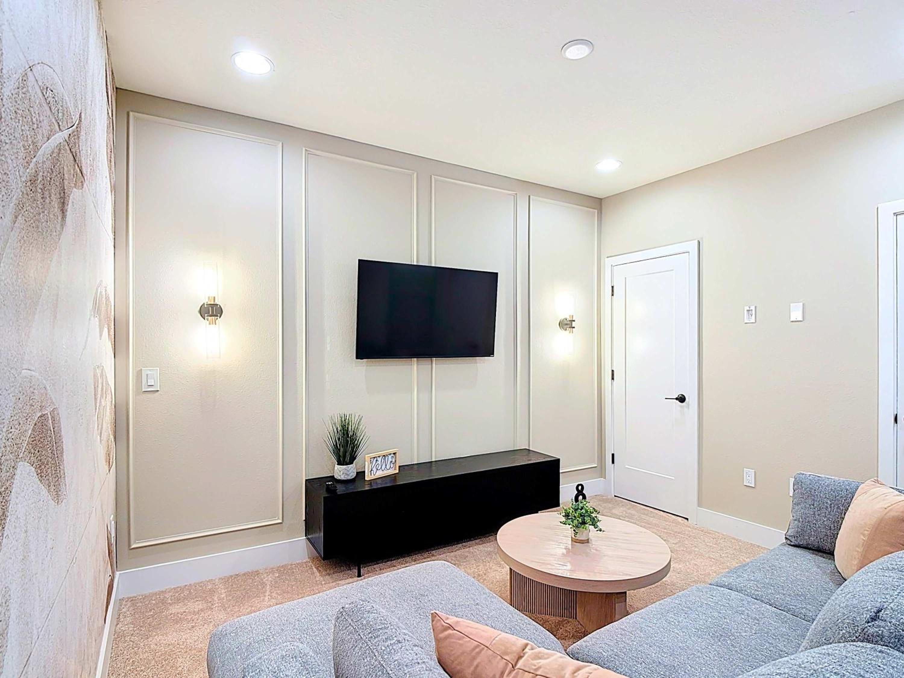 Spacious 3BR with Clubhouses and Splash Fun