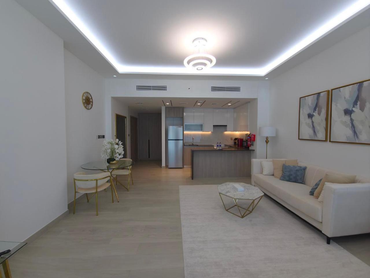 Urban Calm - Studio in Me Do Re - JLT