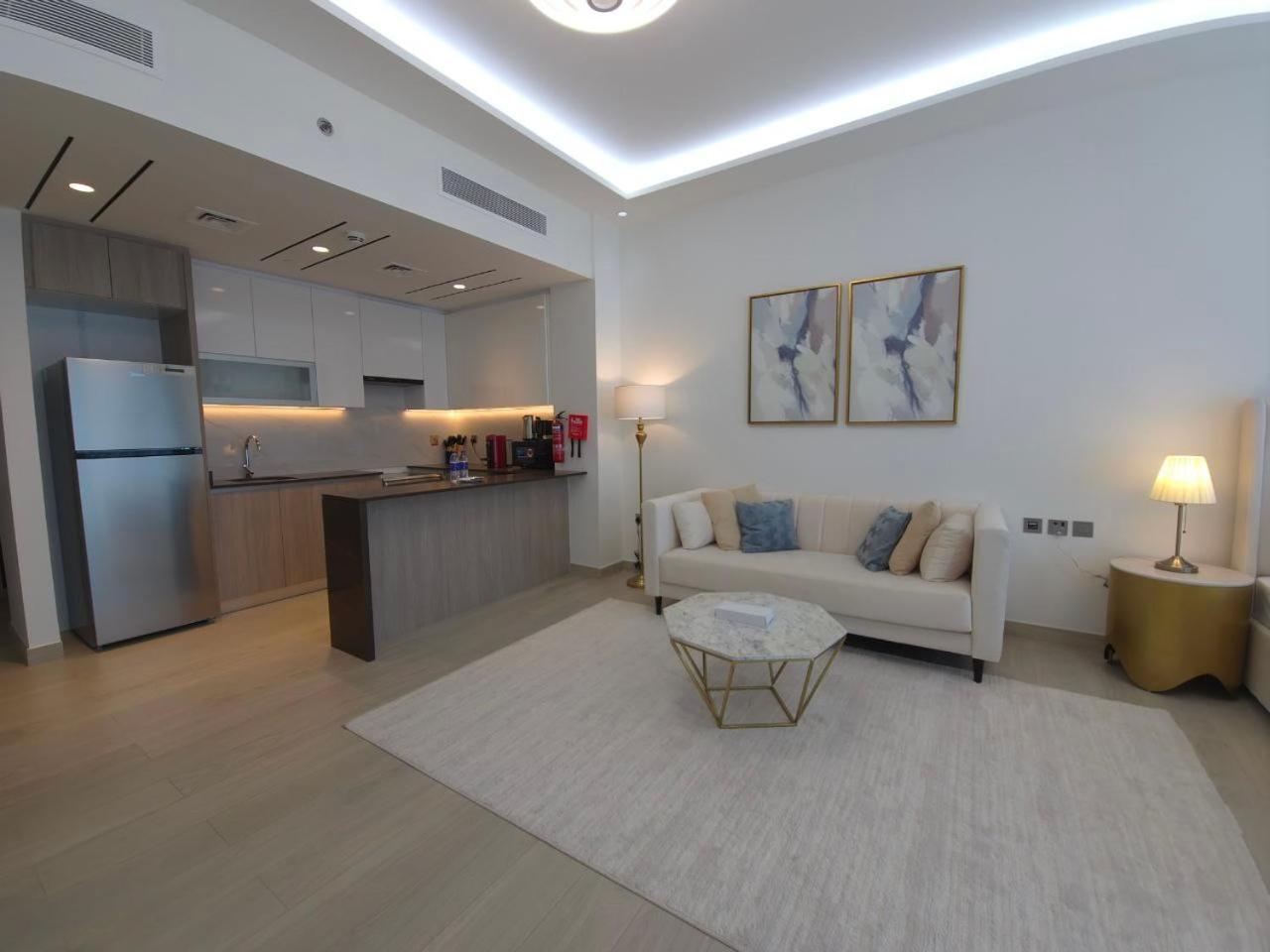 Urban Calm - Studio in Me Do Re - JLT