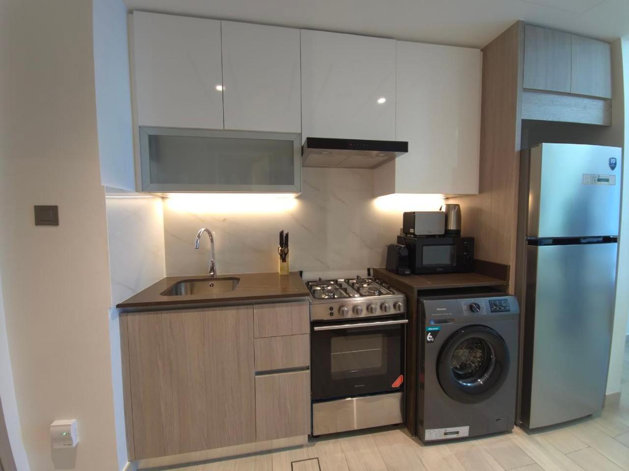 Urban Calm - Studio in Me Do Re - JLT