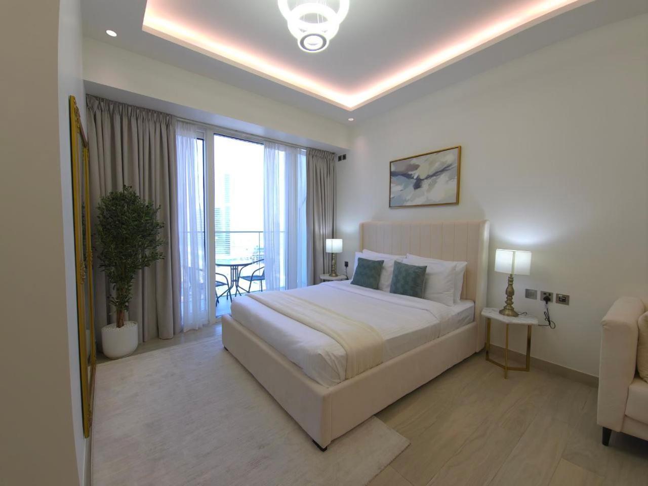 Urban Calm - Studio in Me Do Re - JLT