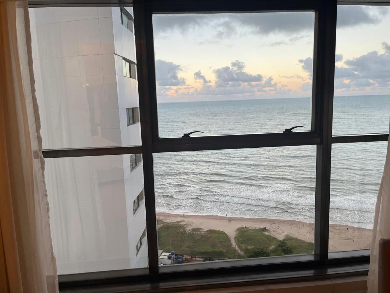 Beira Mar - Flat Beach Class Internacional - Boa Viagem 20º andar