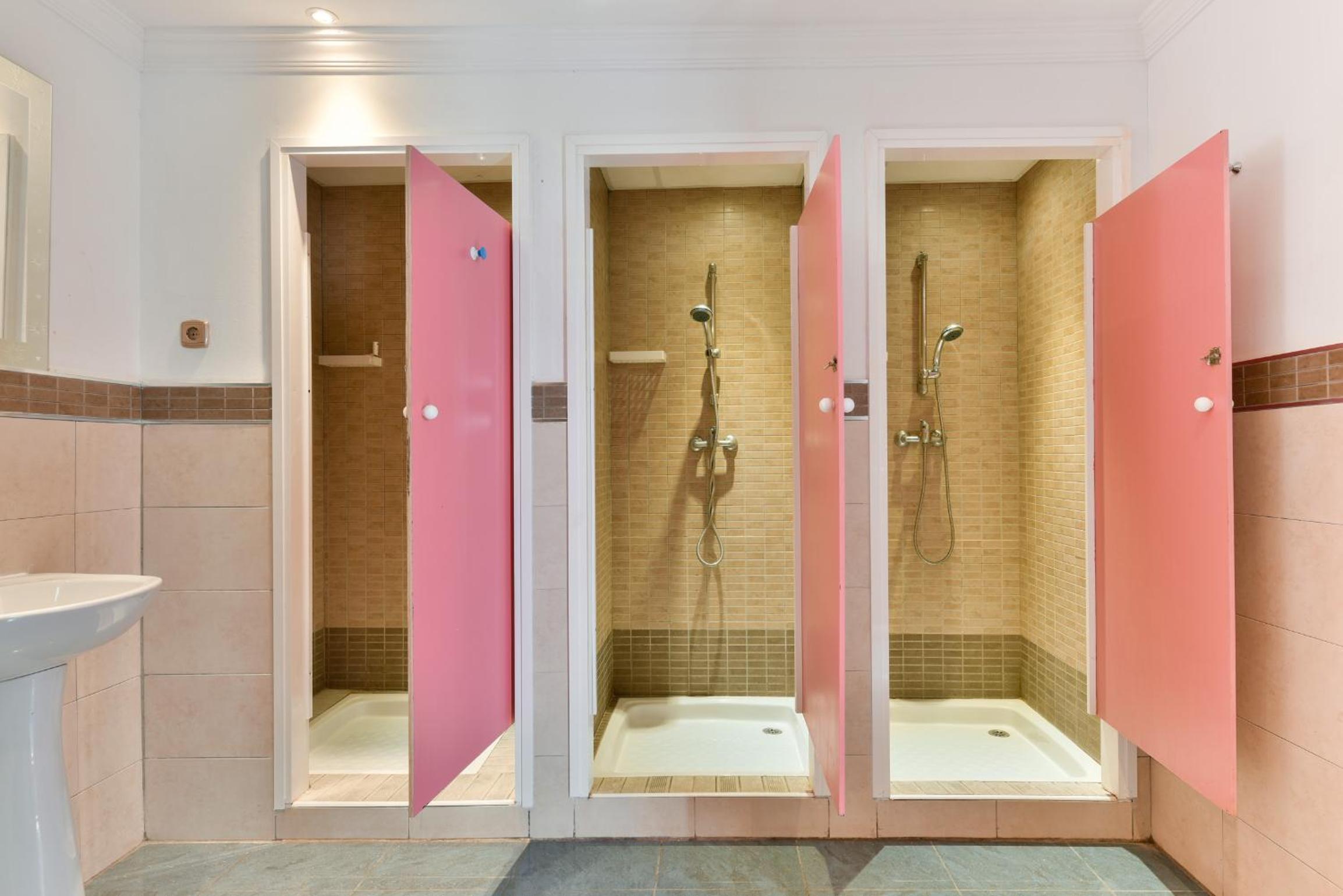 Feel Hostels City Center