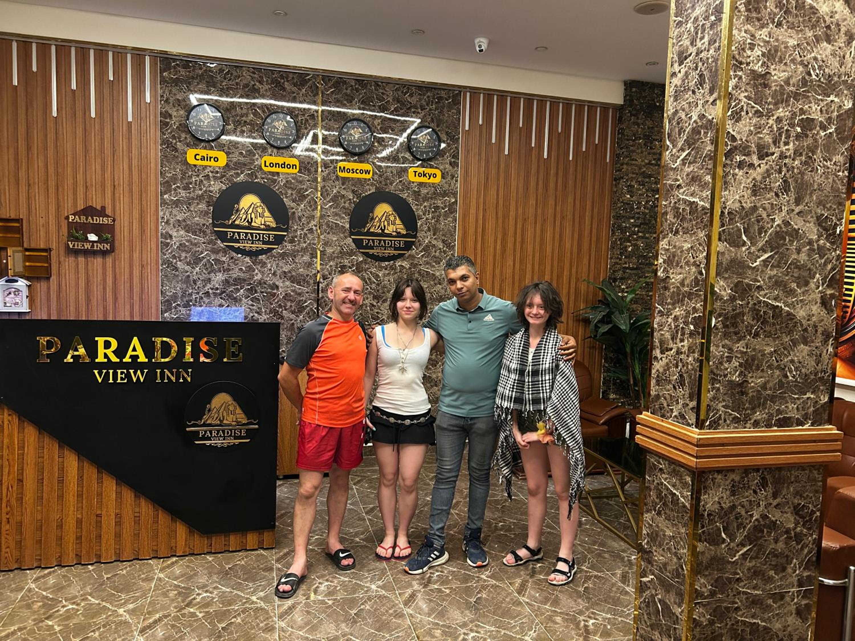 Paradise Pyramids View INN