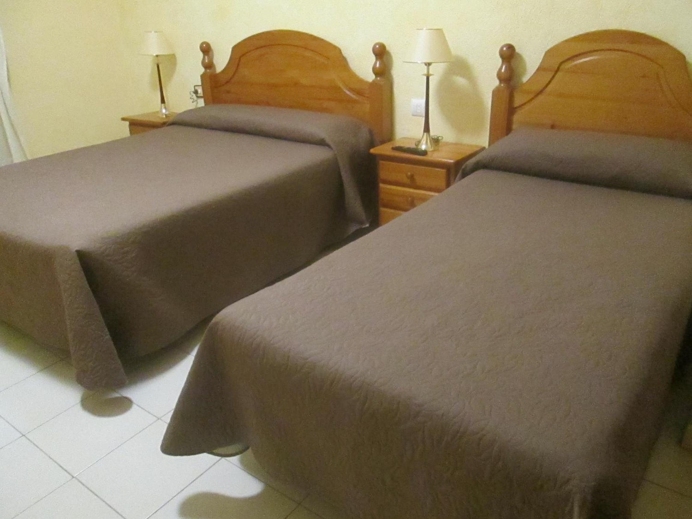 Hostal Avi Pep