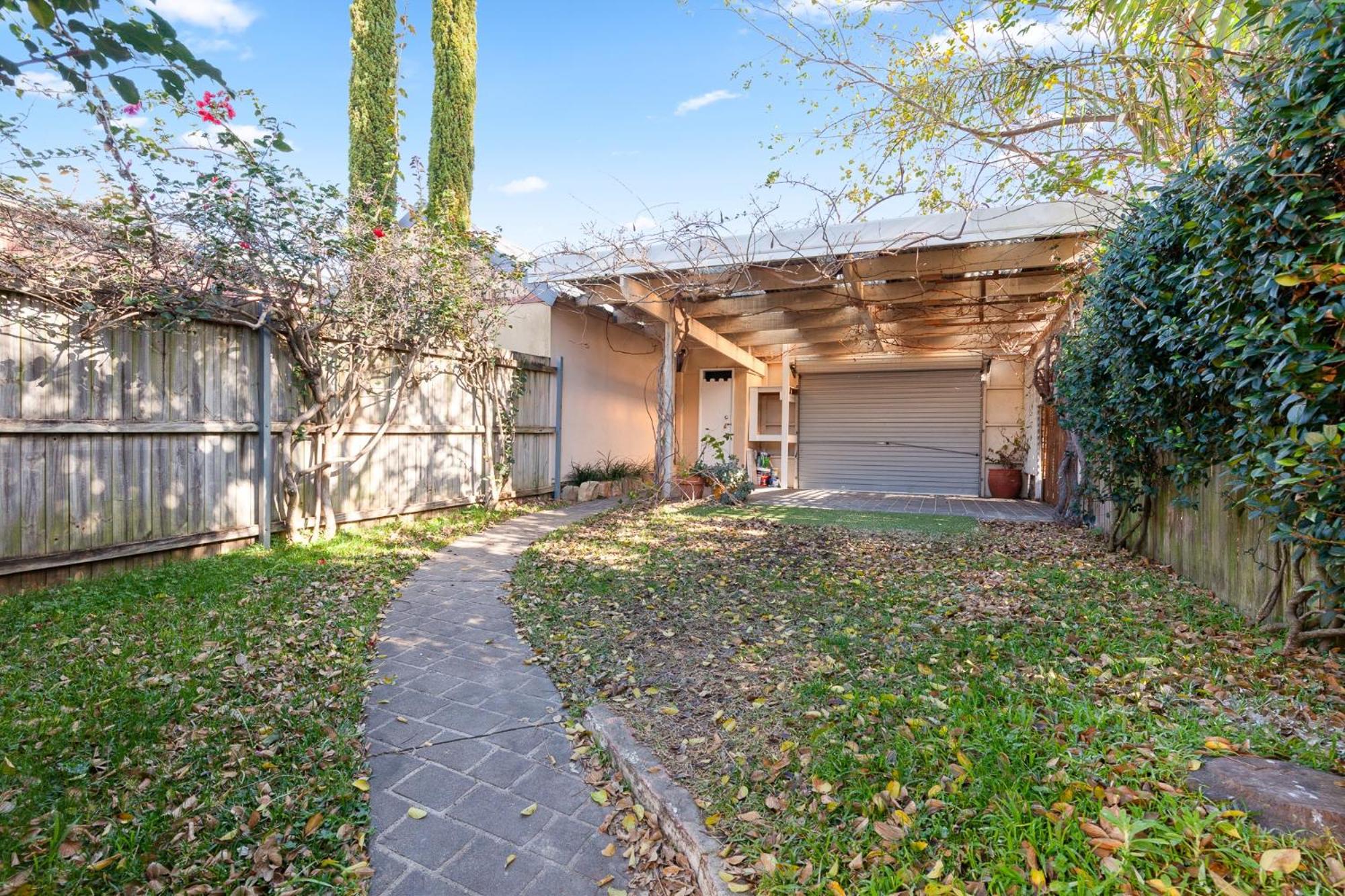 Stylish 2-Bed House in Leichhardt