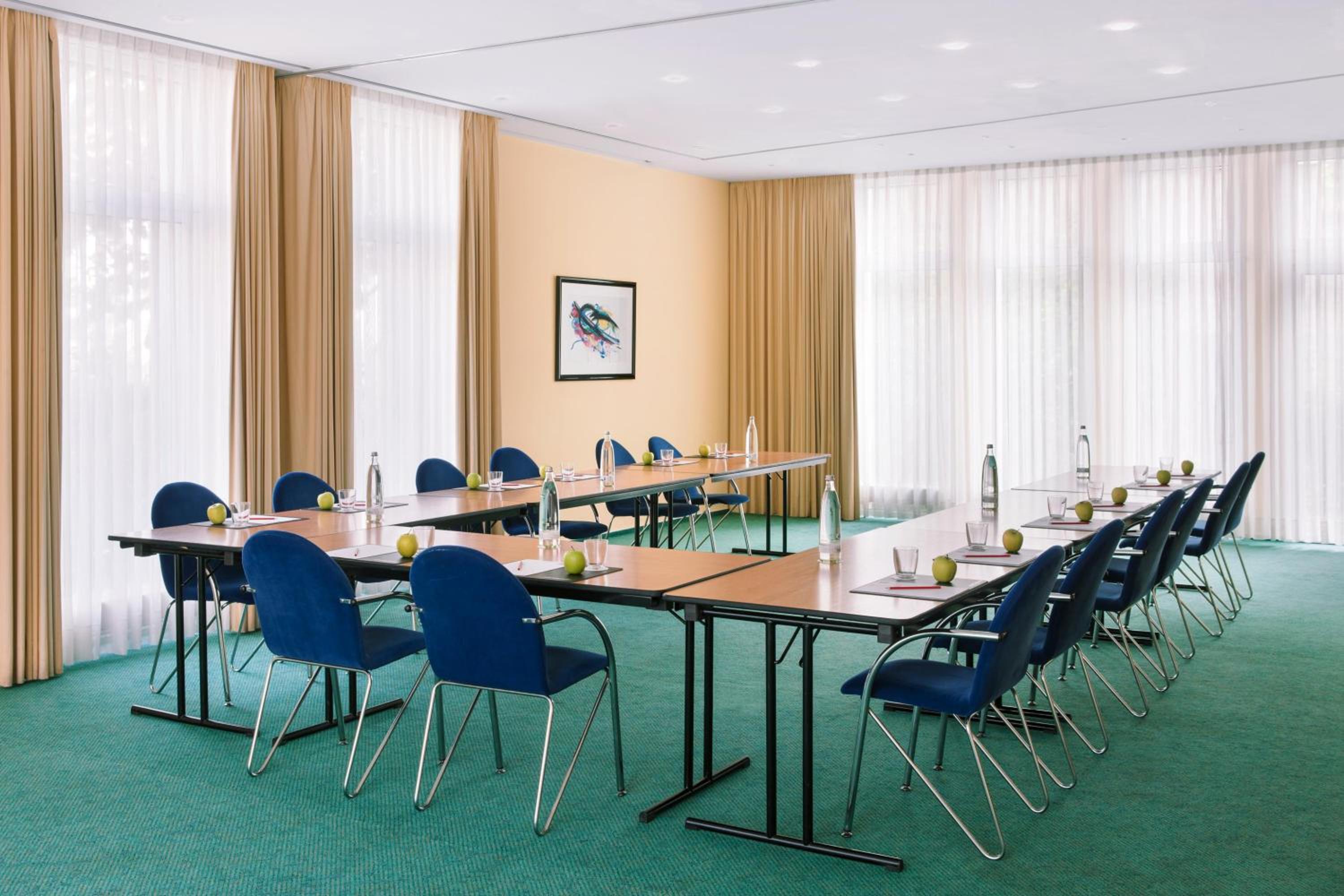 IntercityHotel Celle - Property Image 11