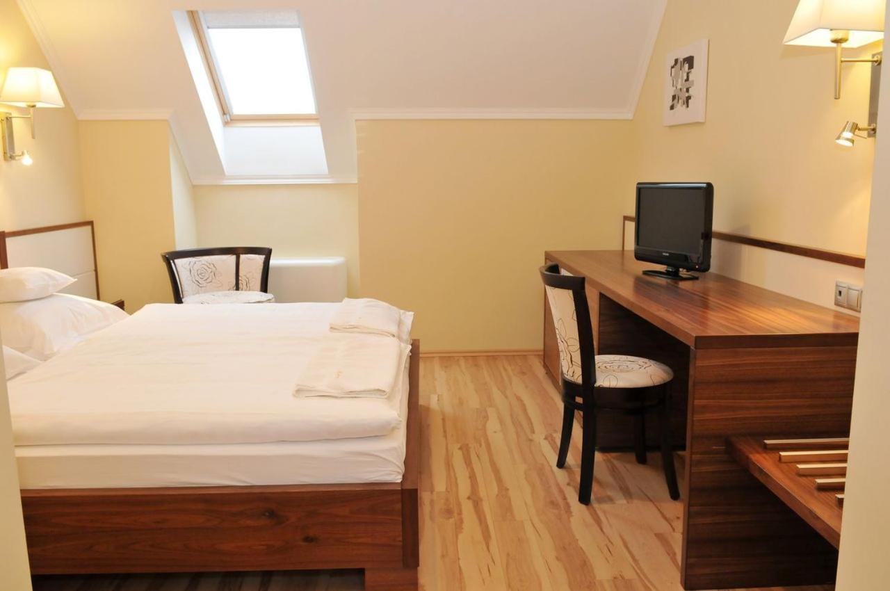 Mizse Motel view 3