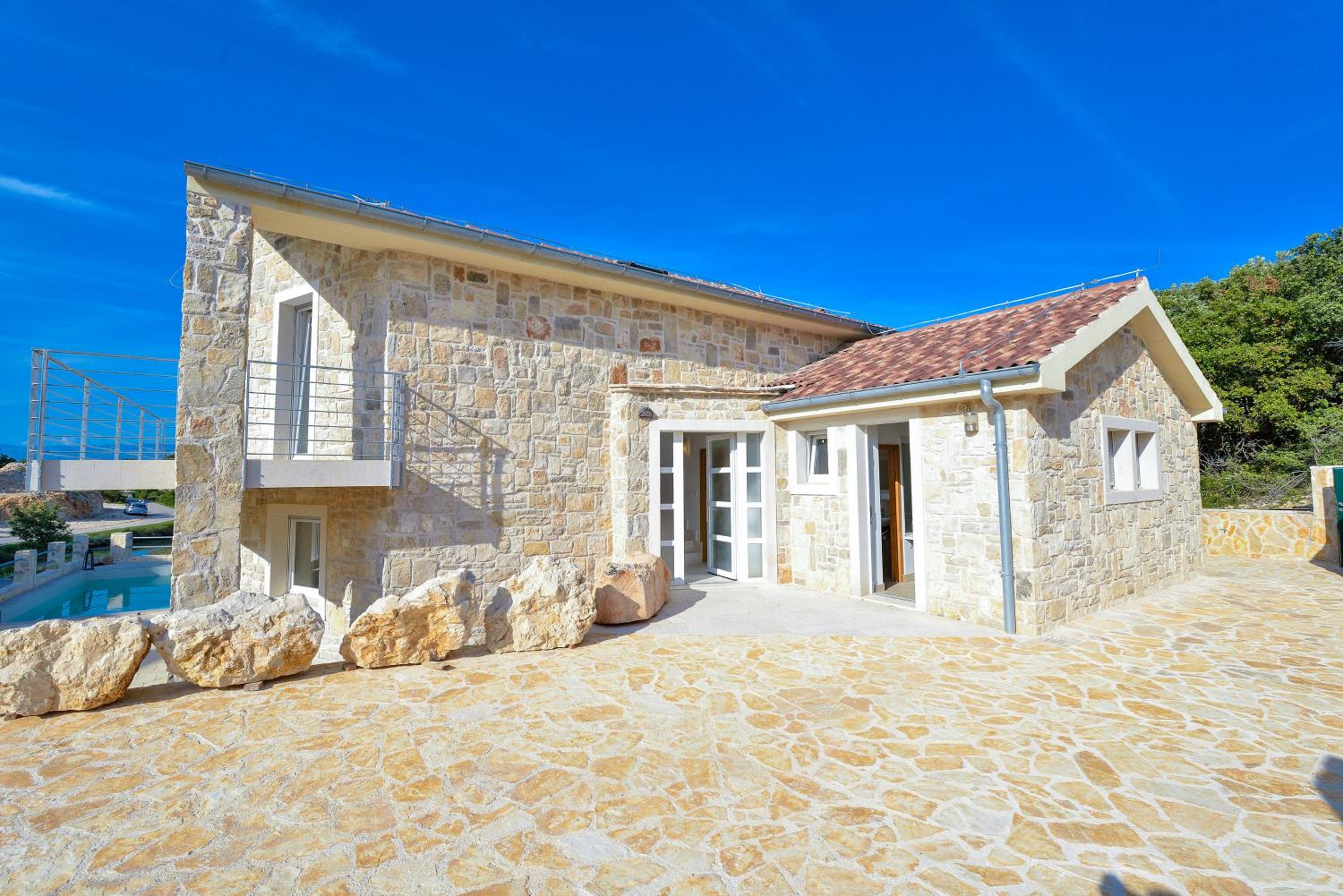 Amazing Villa Ele view 2