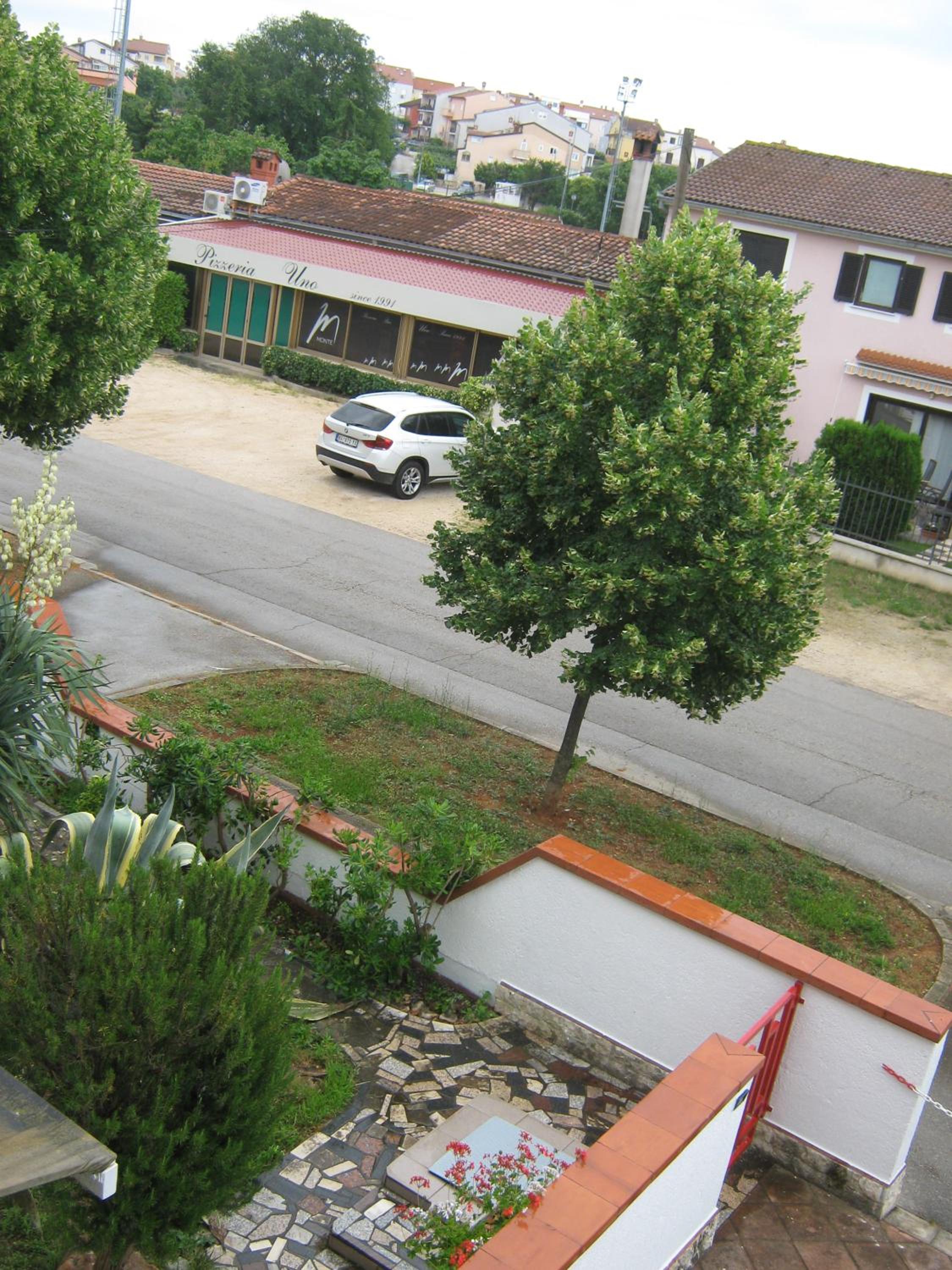 Photo 27