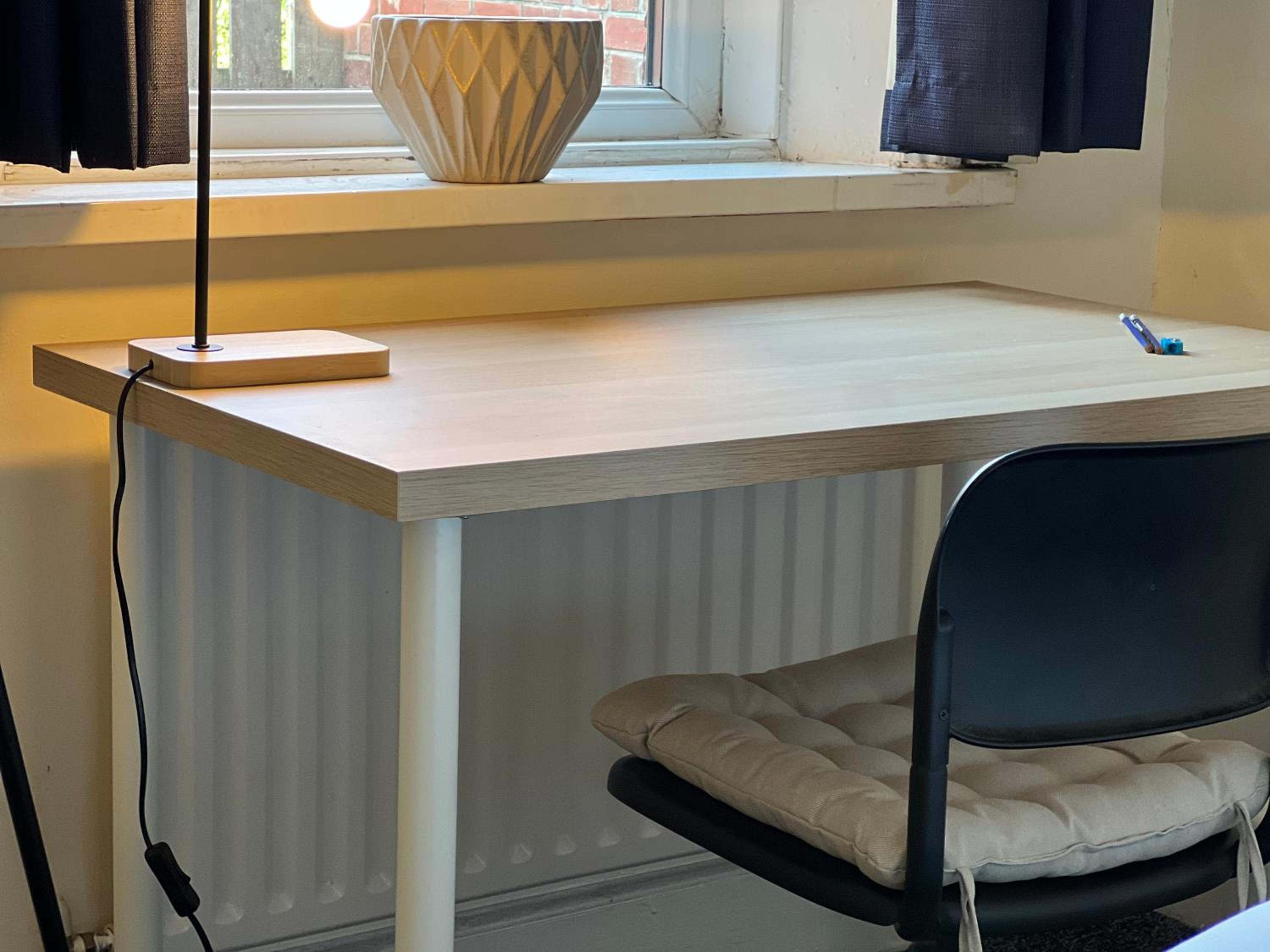 Contractors!, Available in June, 2BR Flat, Free Parking, Fast WIFI